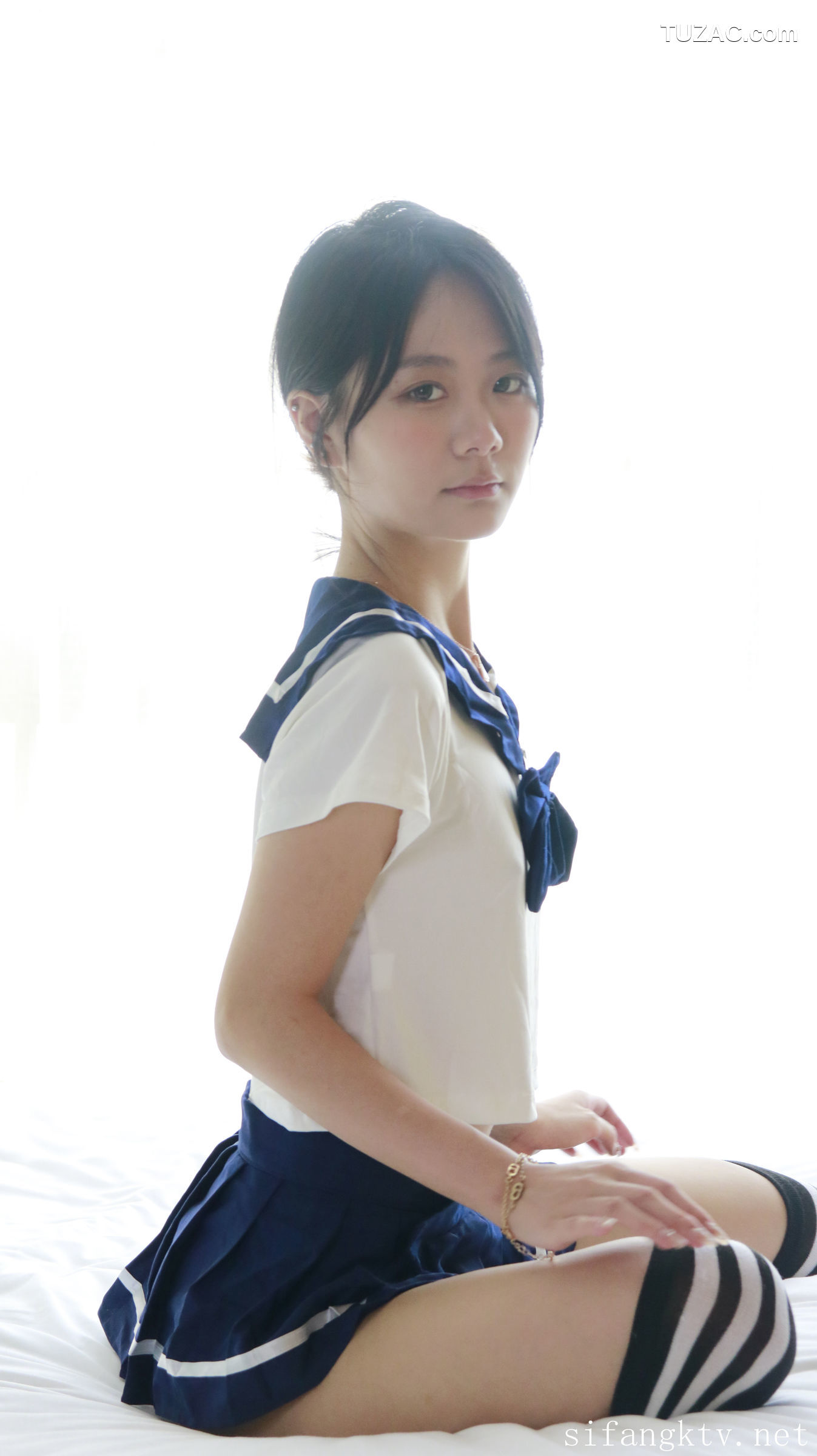 XR-Uncensored-谢小蒽-窗边的私语