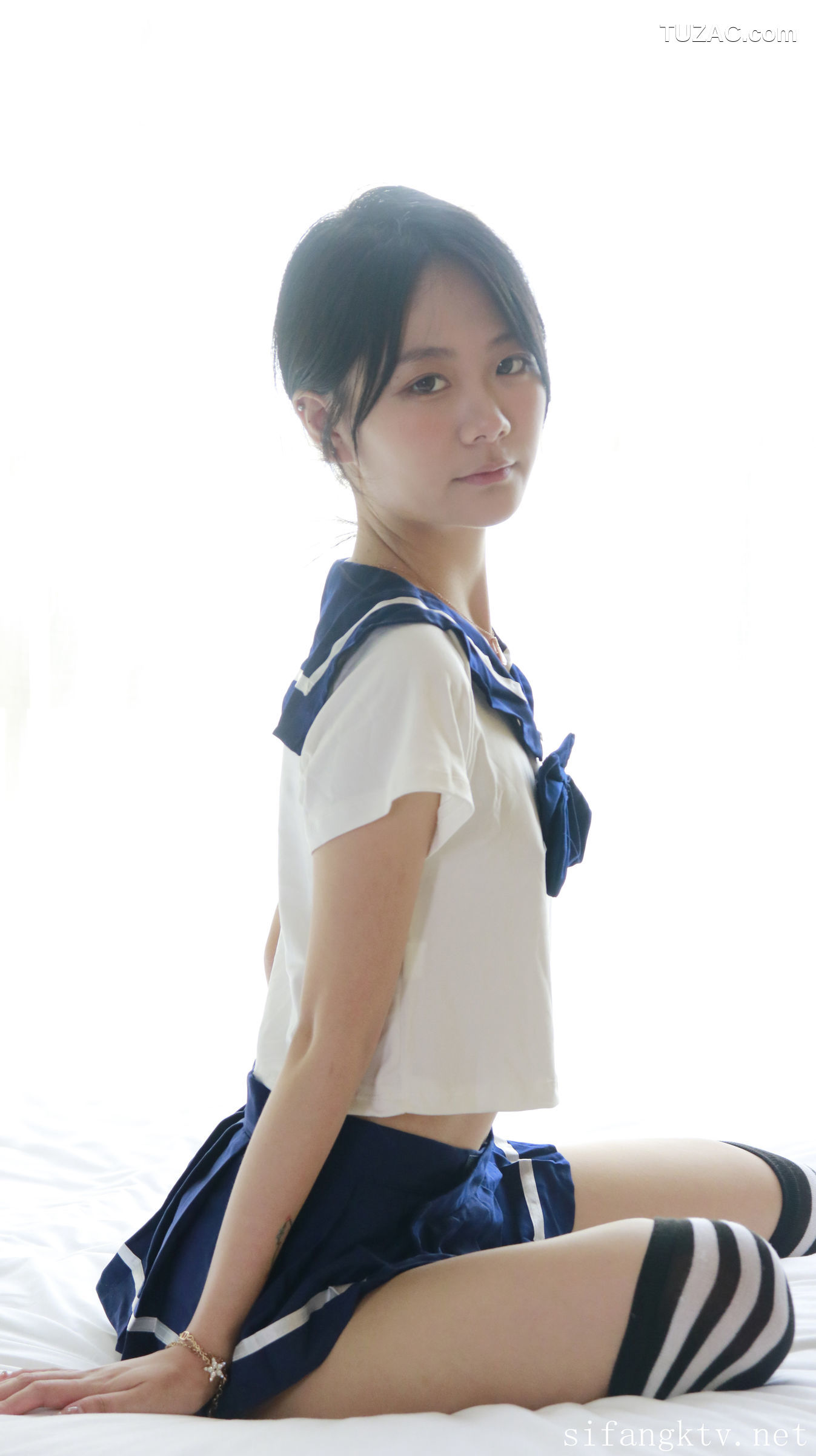 XR-Uncensored-谢小蒽-窗边的私语