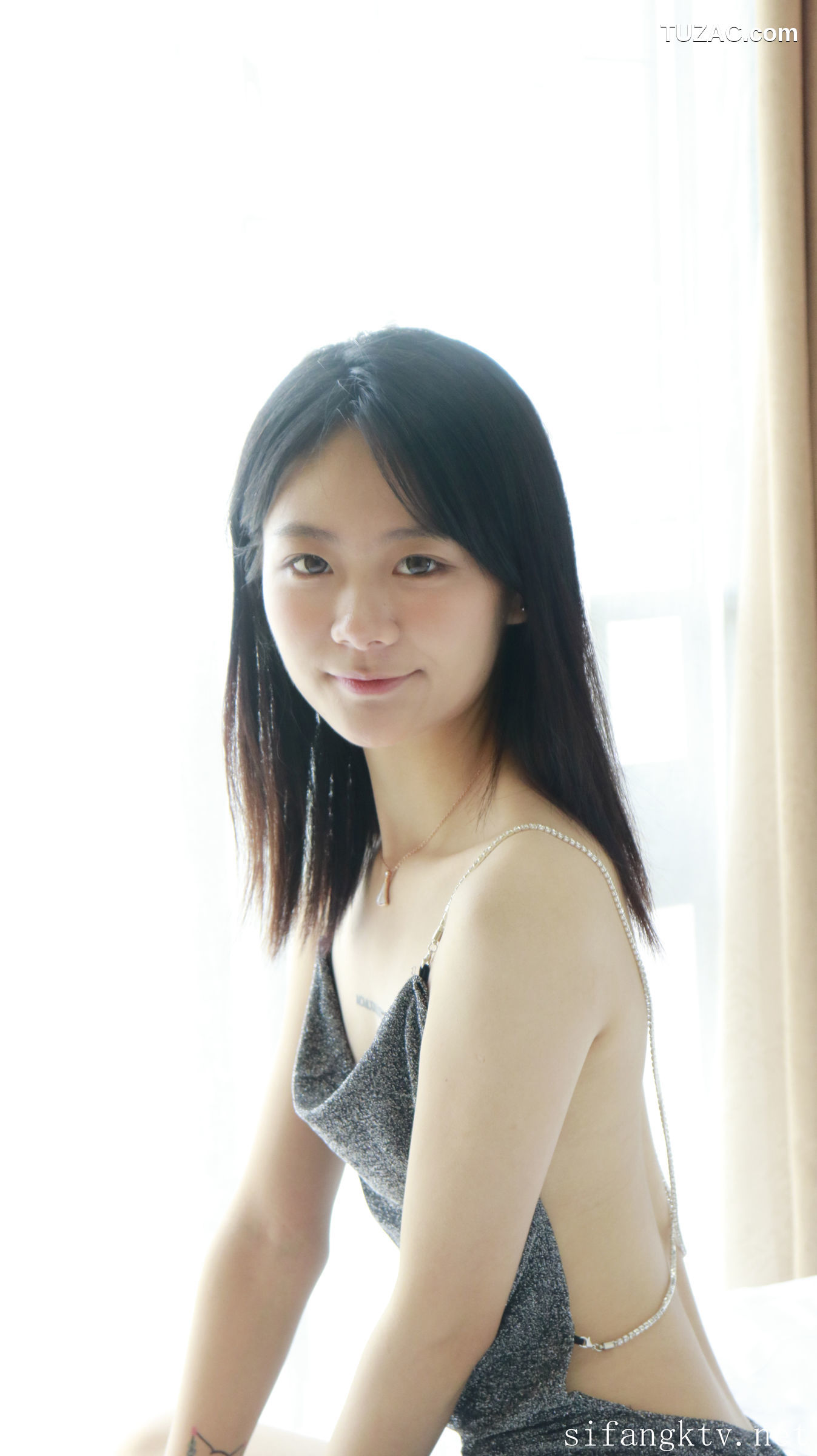 XR-Uncensored-谢小蒽-窗边的私语