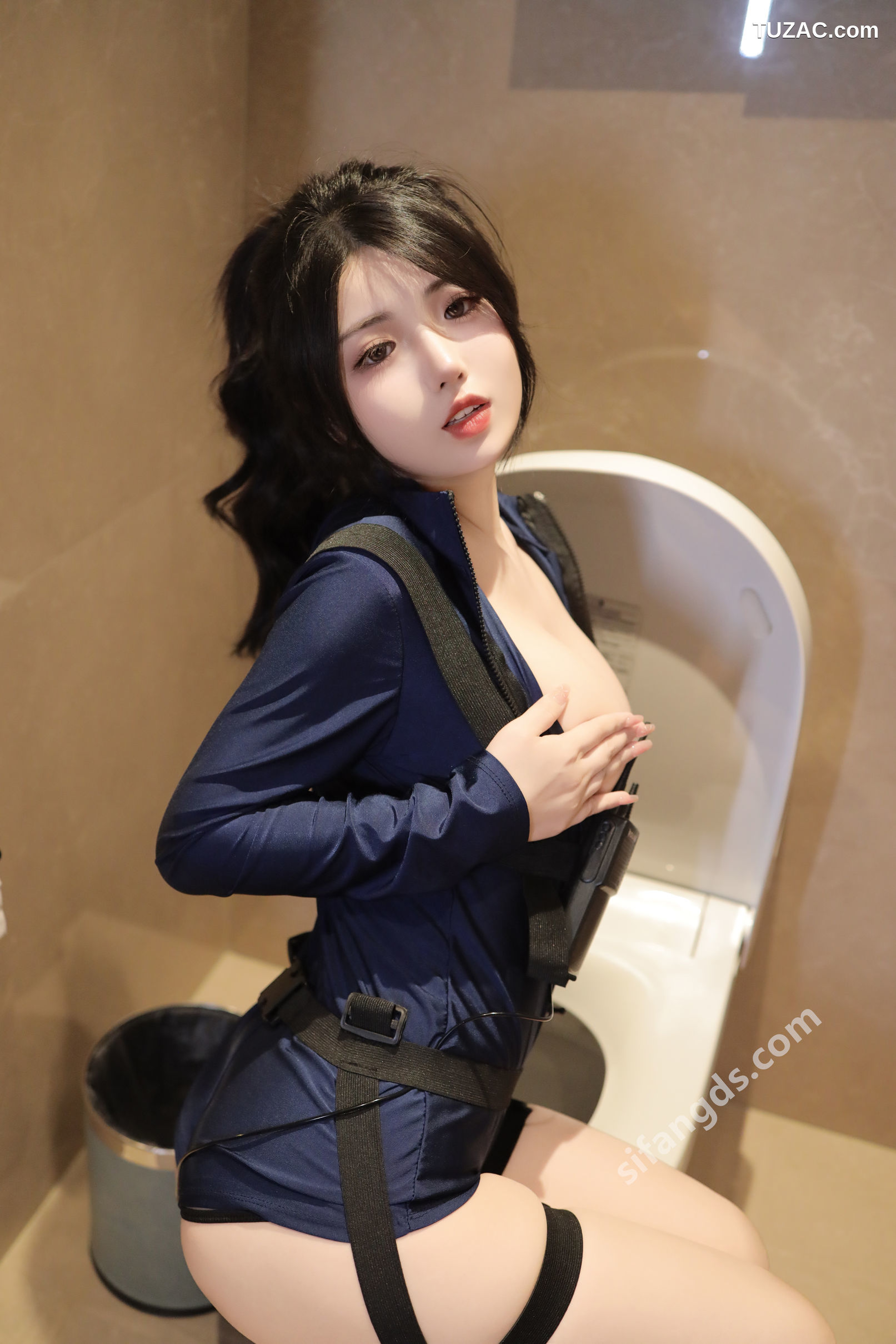 XR-Uncensored-陈小花-Cos女警制服-极品诱惑-XiuRen秀人网-9326-内购私拍