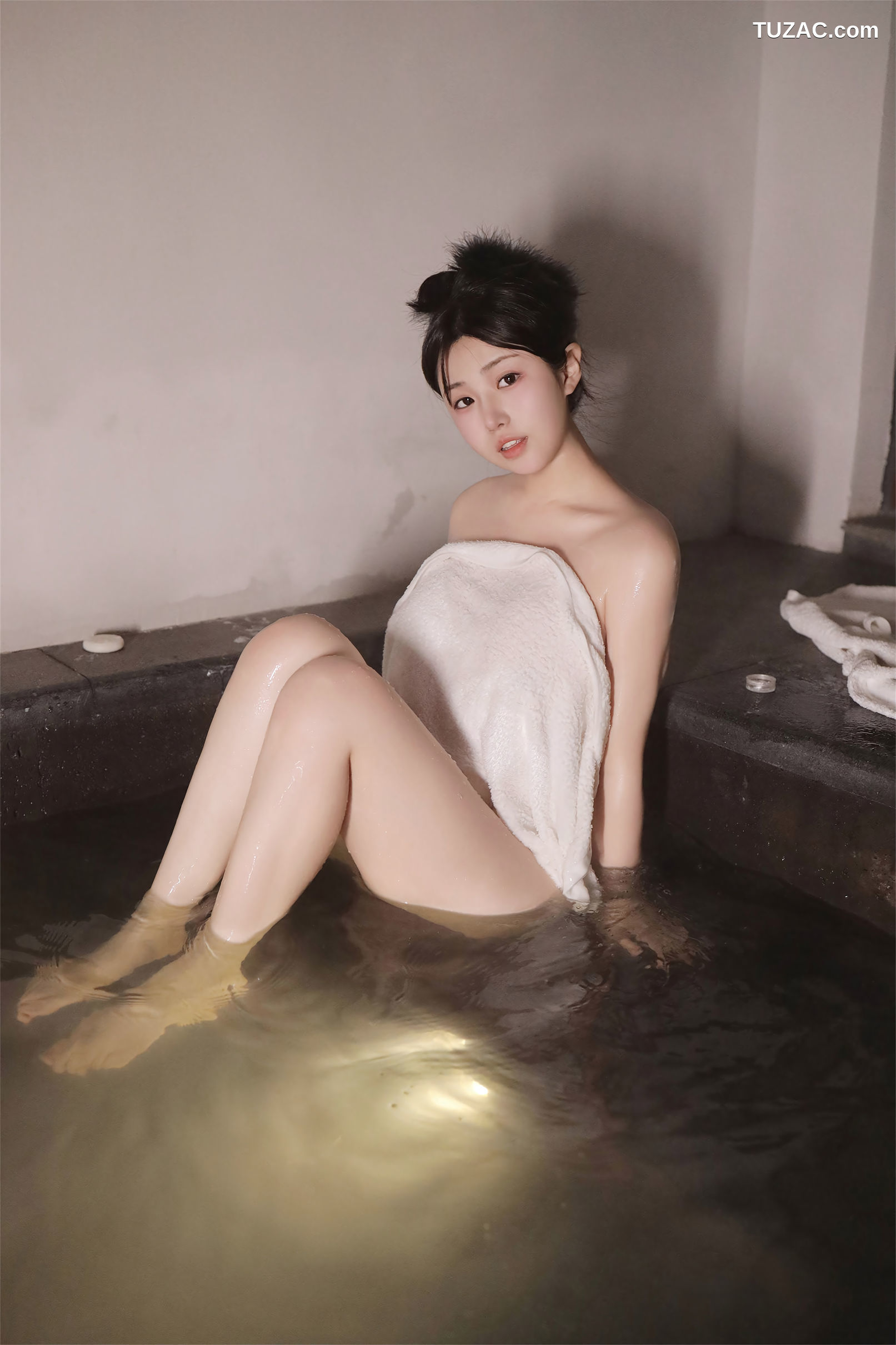 XR-Uncensored-陈小花-泡澡-XiuRen秀人网-7977-内购私拍