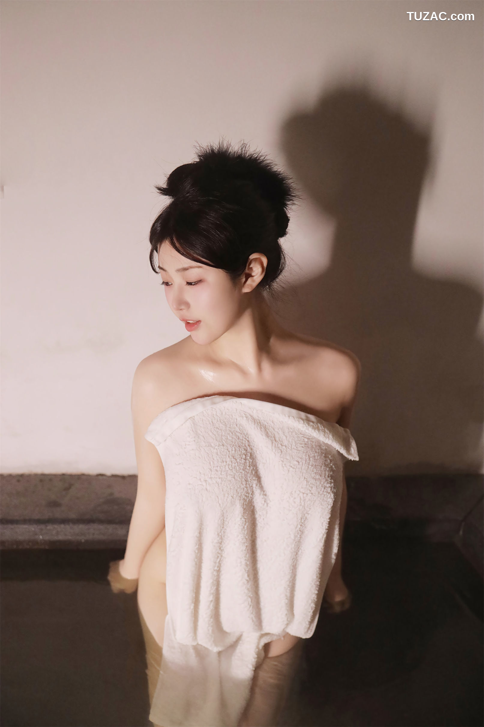 XR-Uncensored-陈小花-泡澡-XiuRen秀人网-7977-内购私拍