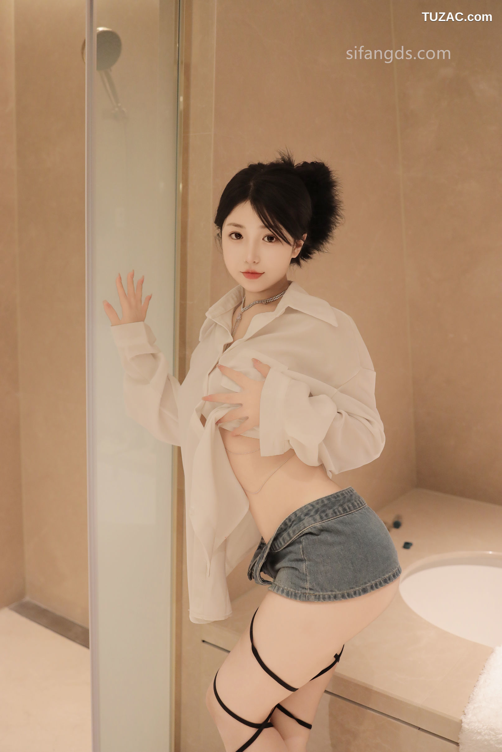 XR-Uncensored-陈小花-浴室中的激情-R18-XiuRen秀人网-8400-内购私拍