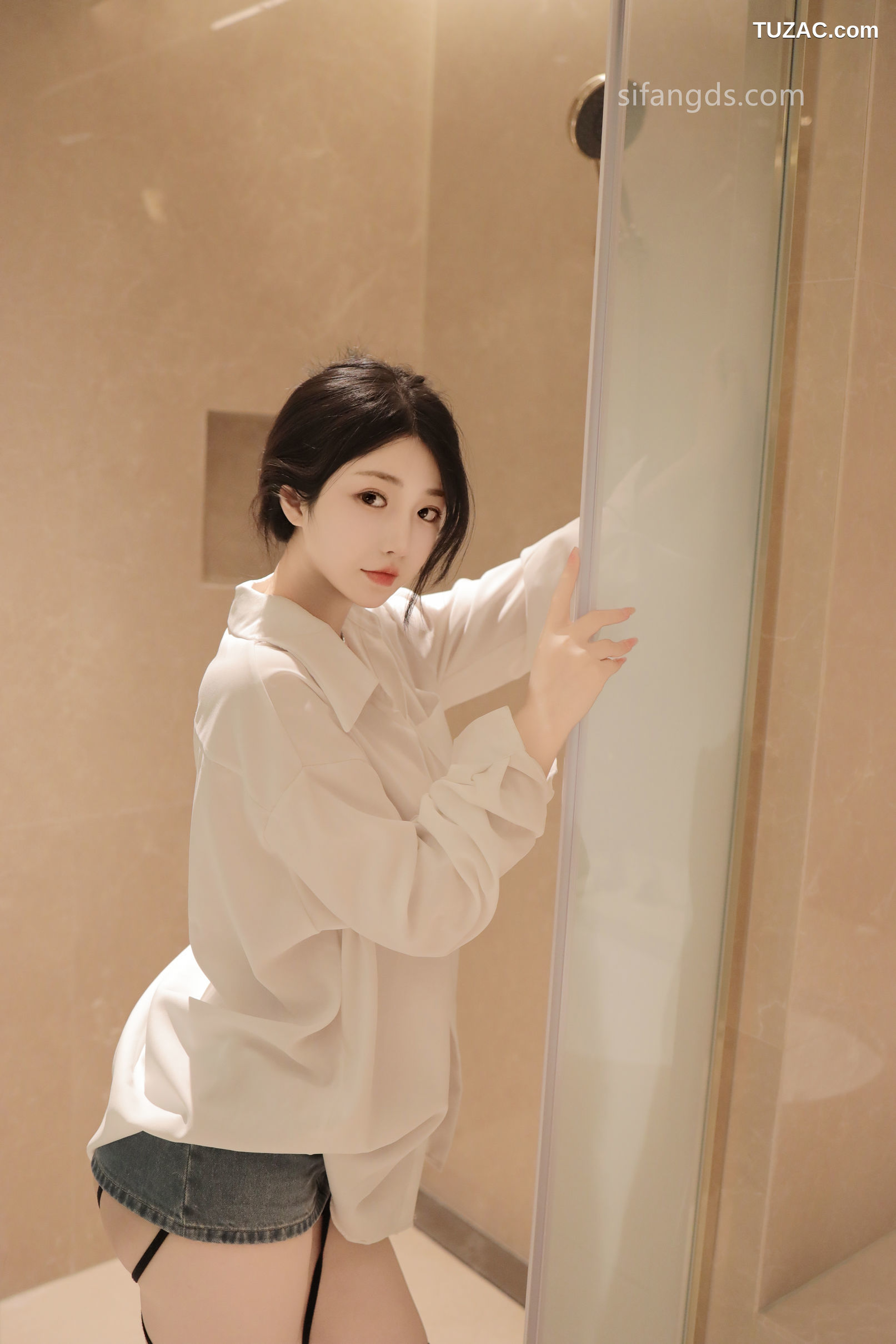 XR-Uncensored-陈小花-浴室中的激情-R18-XiuRen秀人网-8400-内购私拍