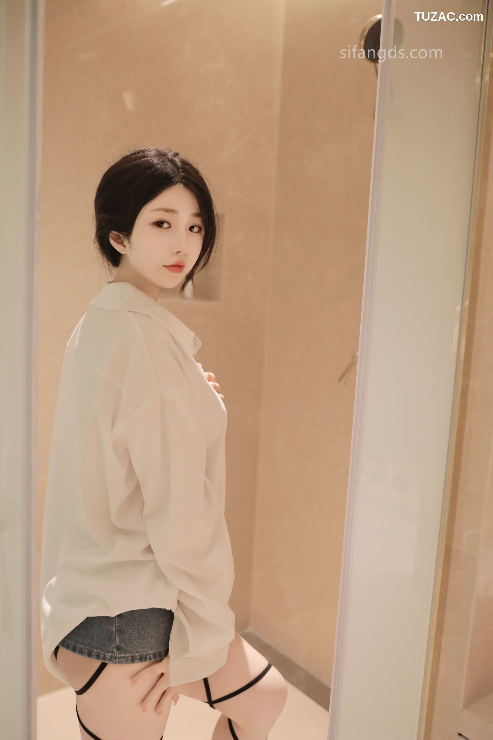 XR-Uncensored-陈小花-浴室中的激情-R18-XiuRen秀人网-8400-内购私拍