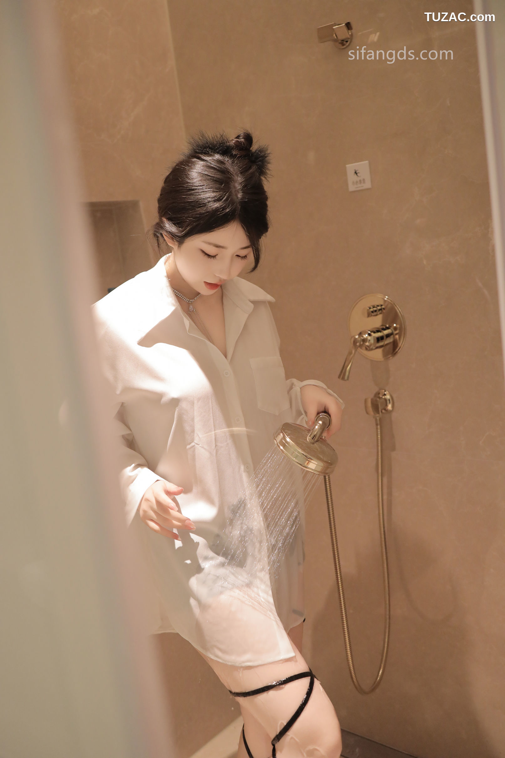 XR-Uncensored-陈小花-浴室中的激情-R18-XiuRen秀人网-8400-内购私拍