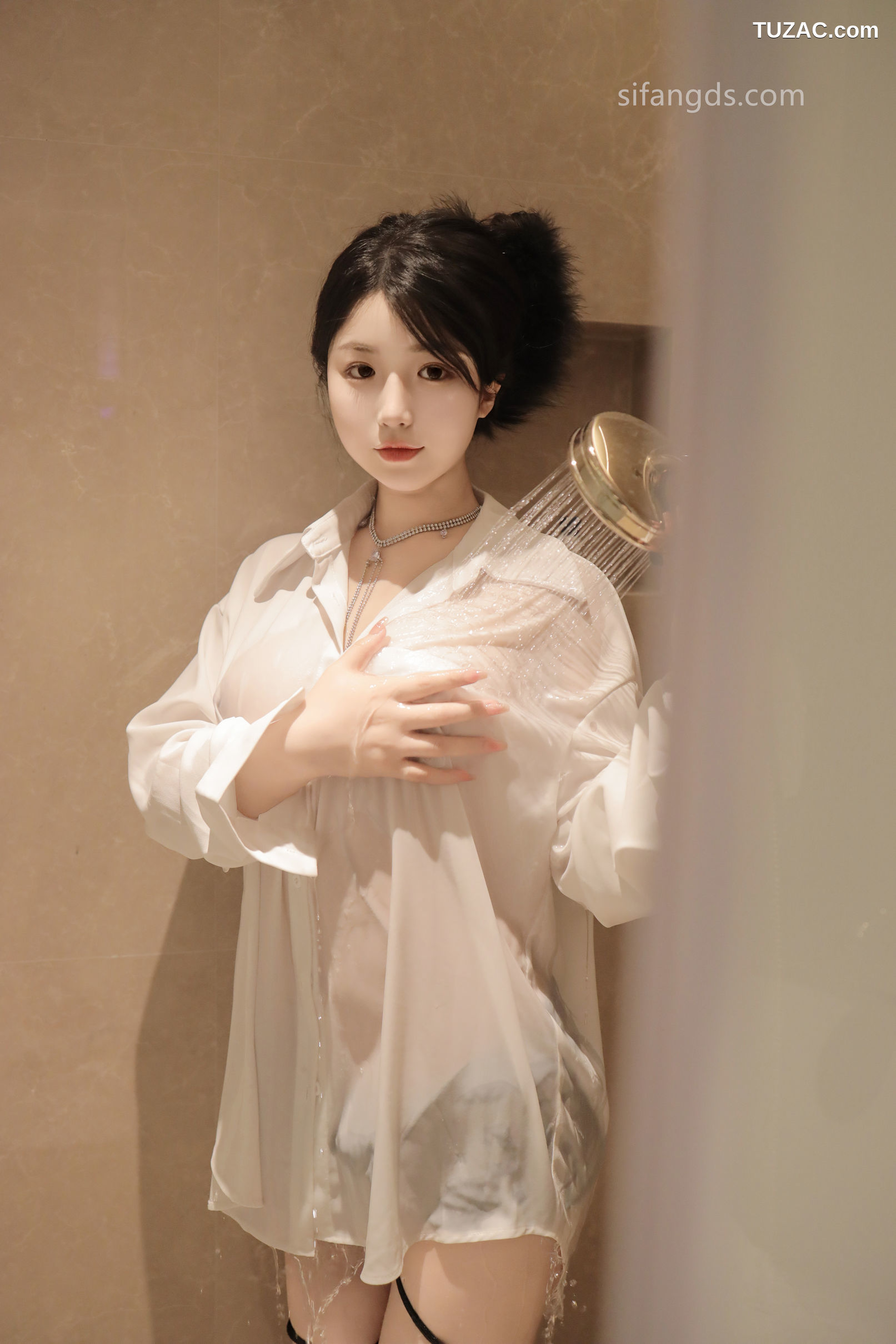 XR-Uncensored-陈小花-浴室中的激情-R18-XiuRen秀人网-8400-内购私拍