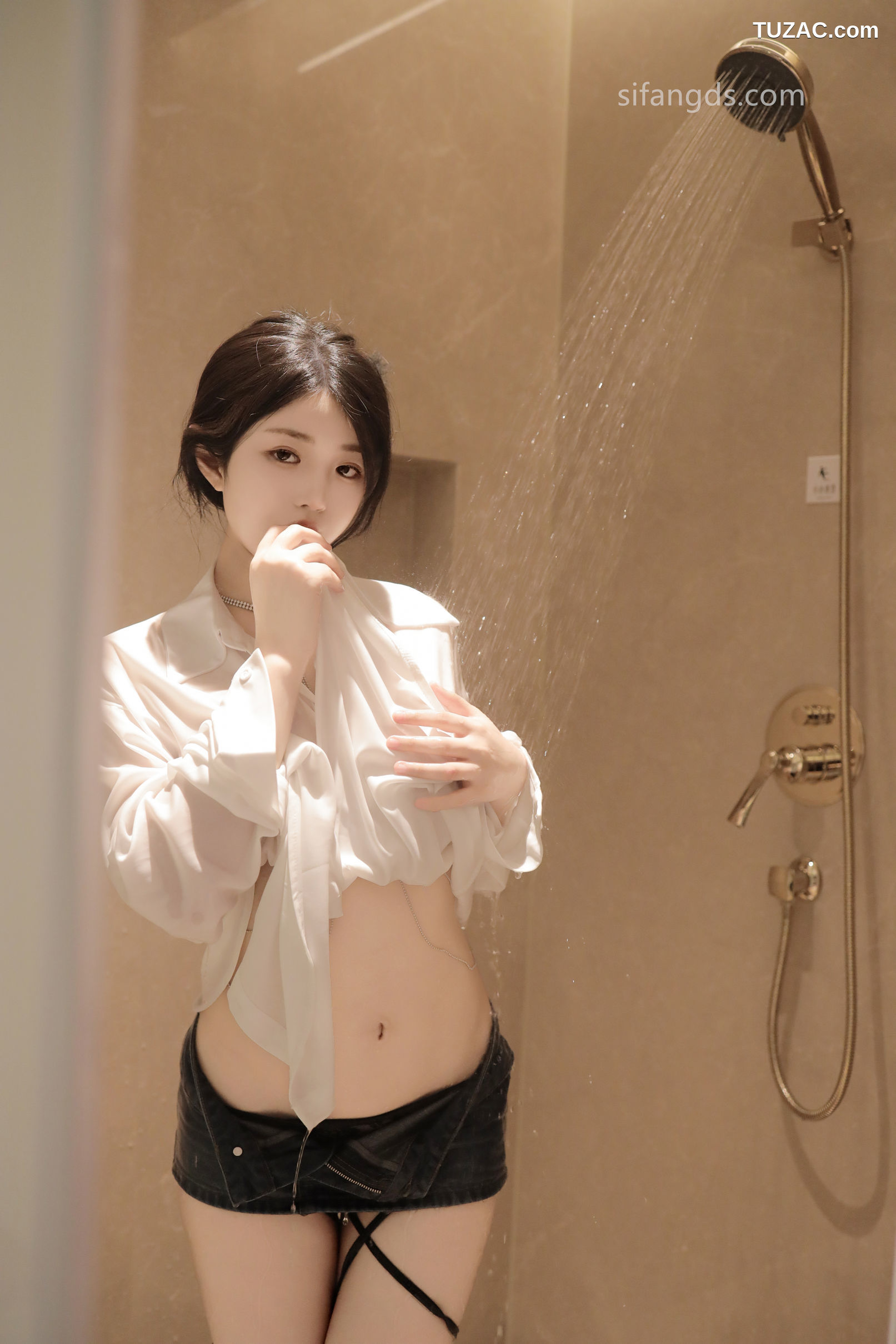 XR-Uncensored-陈小花-浴室中的激情-R18-XiuRen秀人网-8400-内购私拍