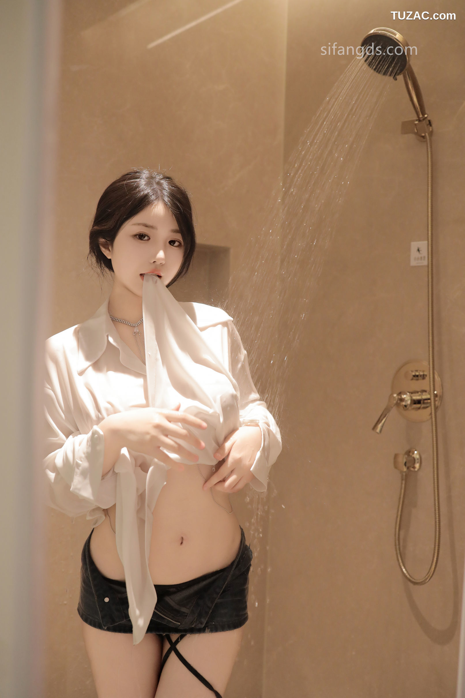 XR-Uncensored-陈小花-浴室中的激情-R18-XiuRen秀人网-8400-内购私拍