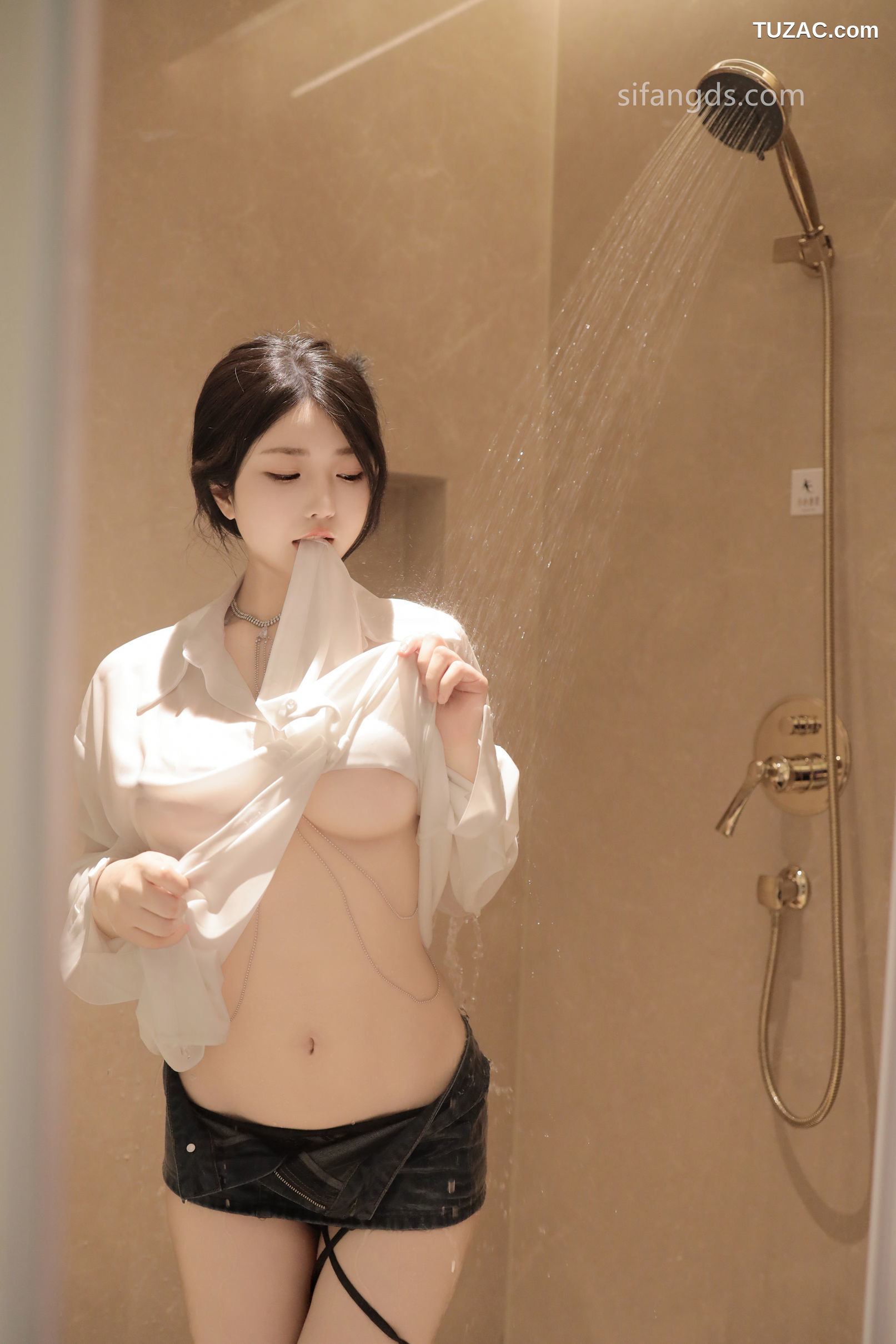 XR-Uncensored-陈小花-浴室中的激情-R18-XiuRen秀人网-8400-内购私拍