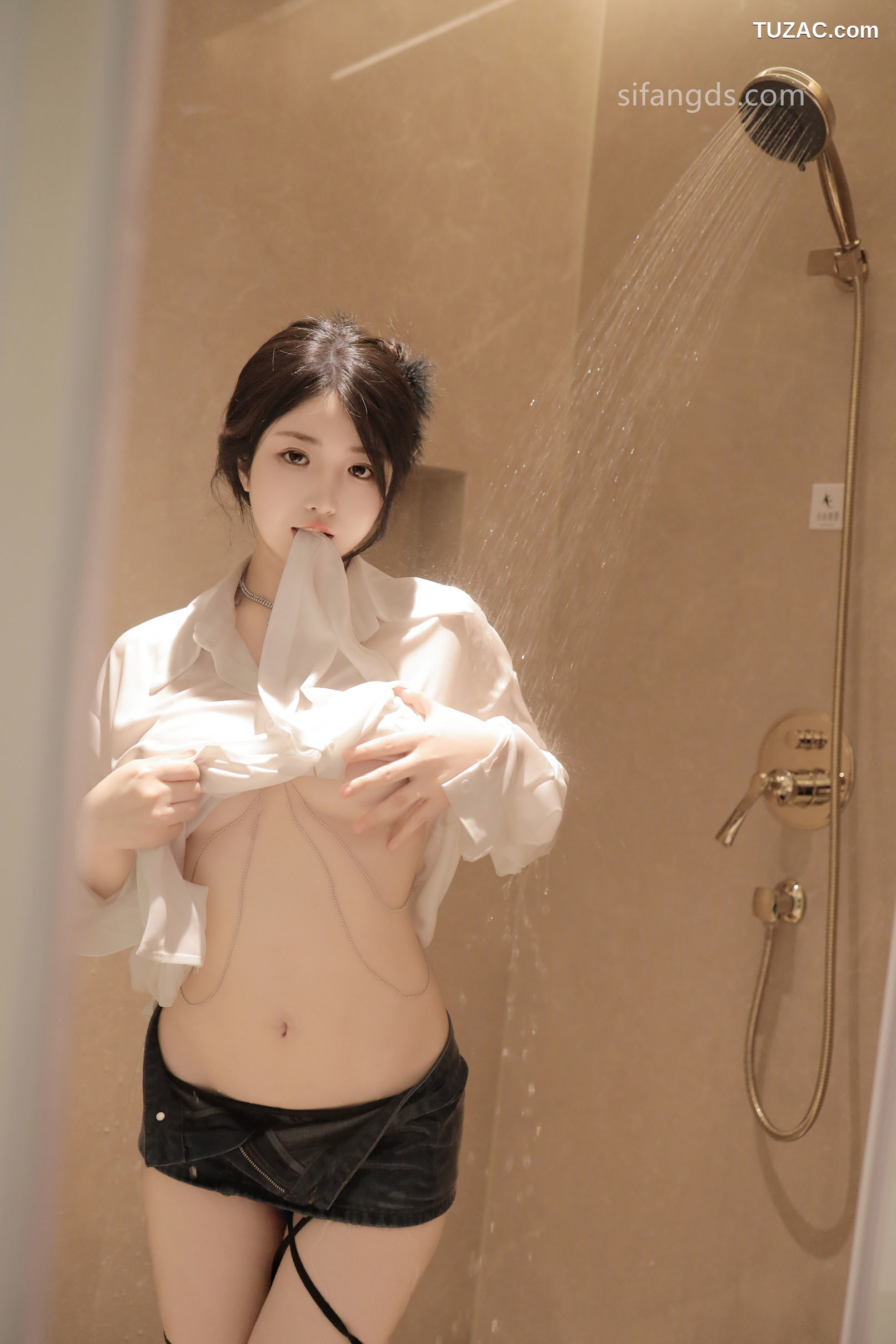 XR-Uncensored-陈小花-浴室中的激情-R18-XiuRen秀人网-8400-内购私拍