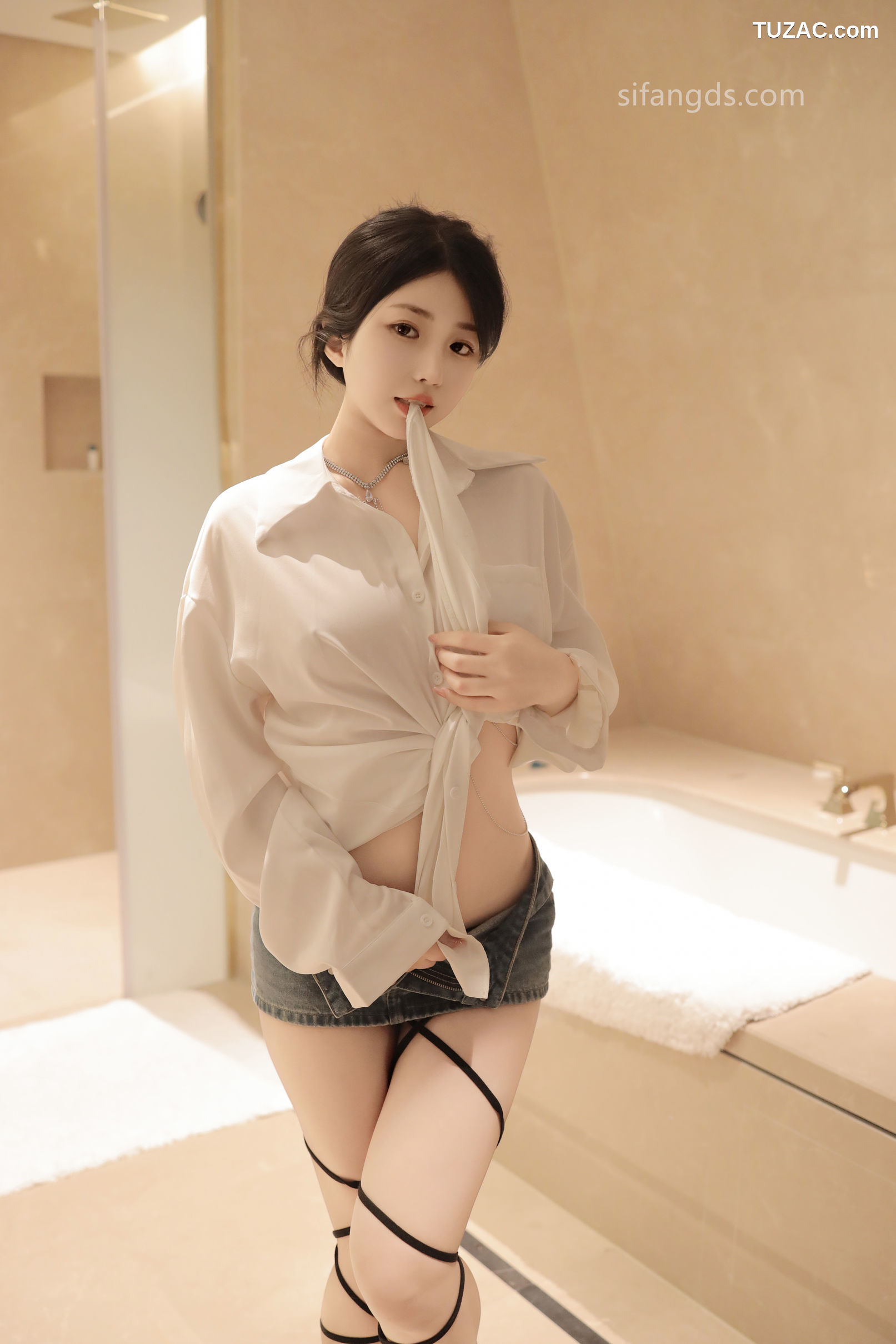 XR-Uncensored-陈小花-浴室中的激情-R18-XiuRen秀人网-8400-内购私拍