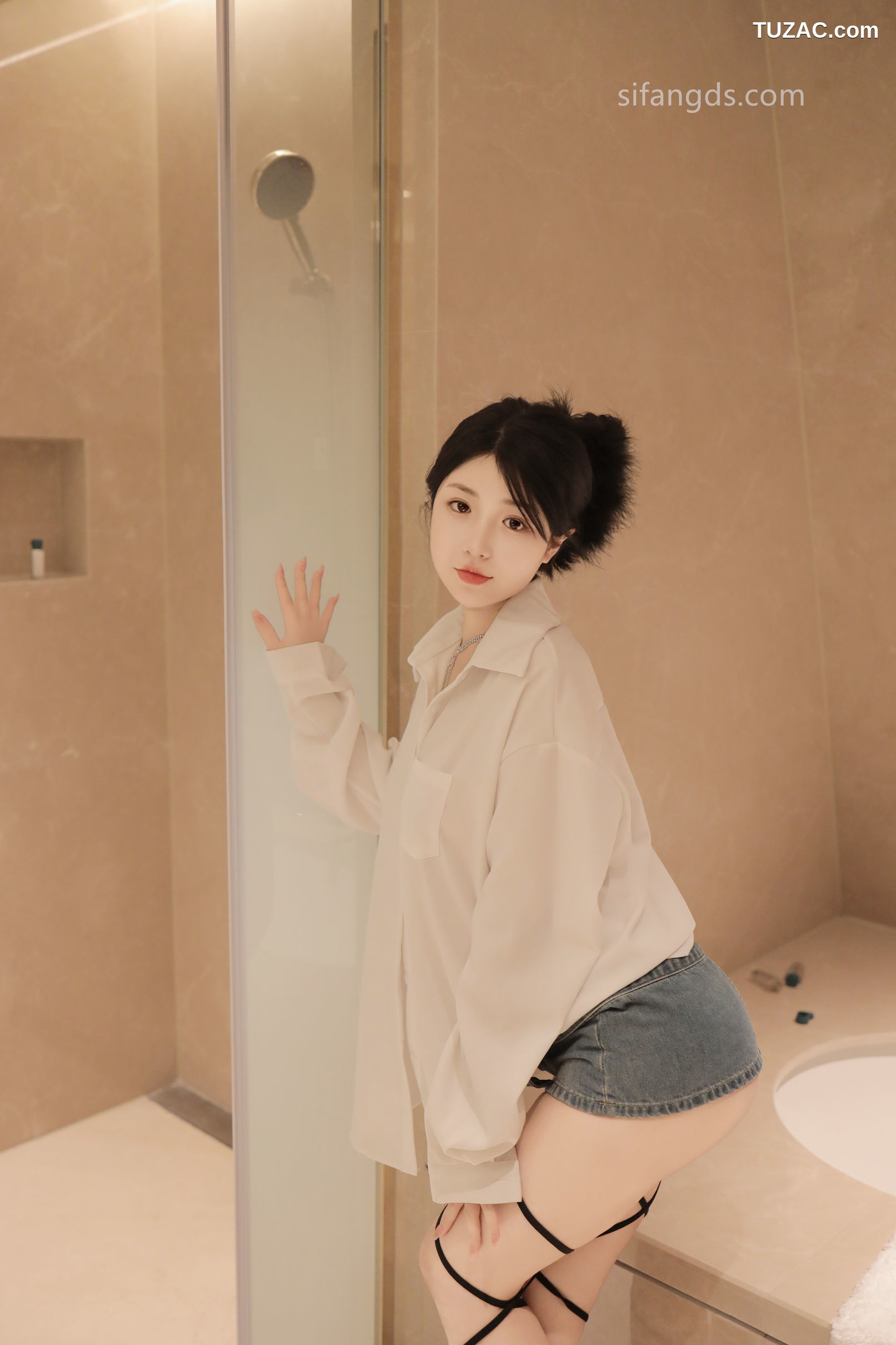 XR-Uncensored-陈小花-浴室中的激情-R18-XiuRen秀人网-8400-内购私拍