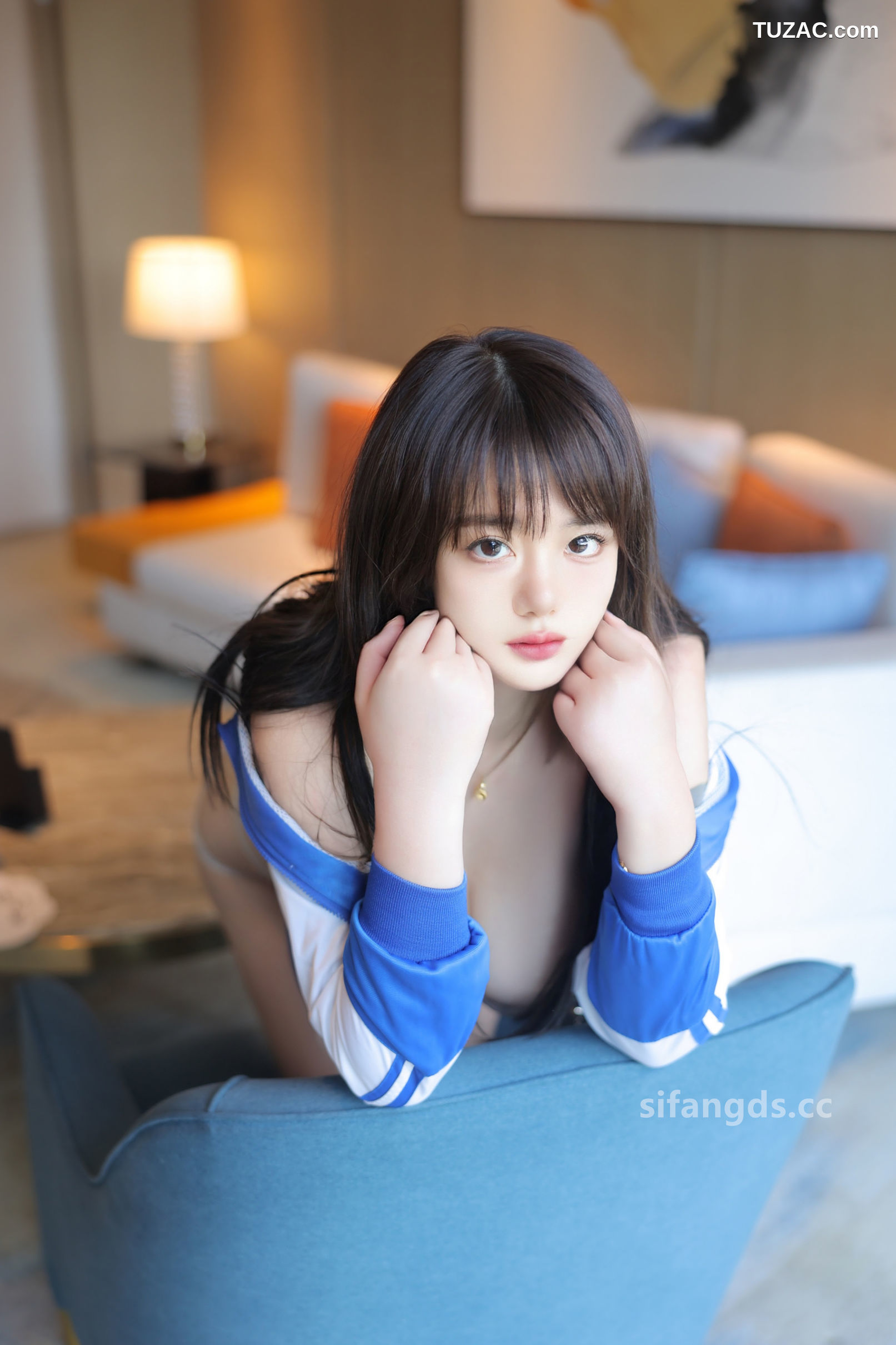 XR-Uncensored-陈柒柒-清纯学生装-XiuRen秀人网-8631-内购私拍