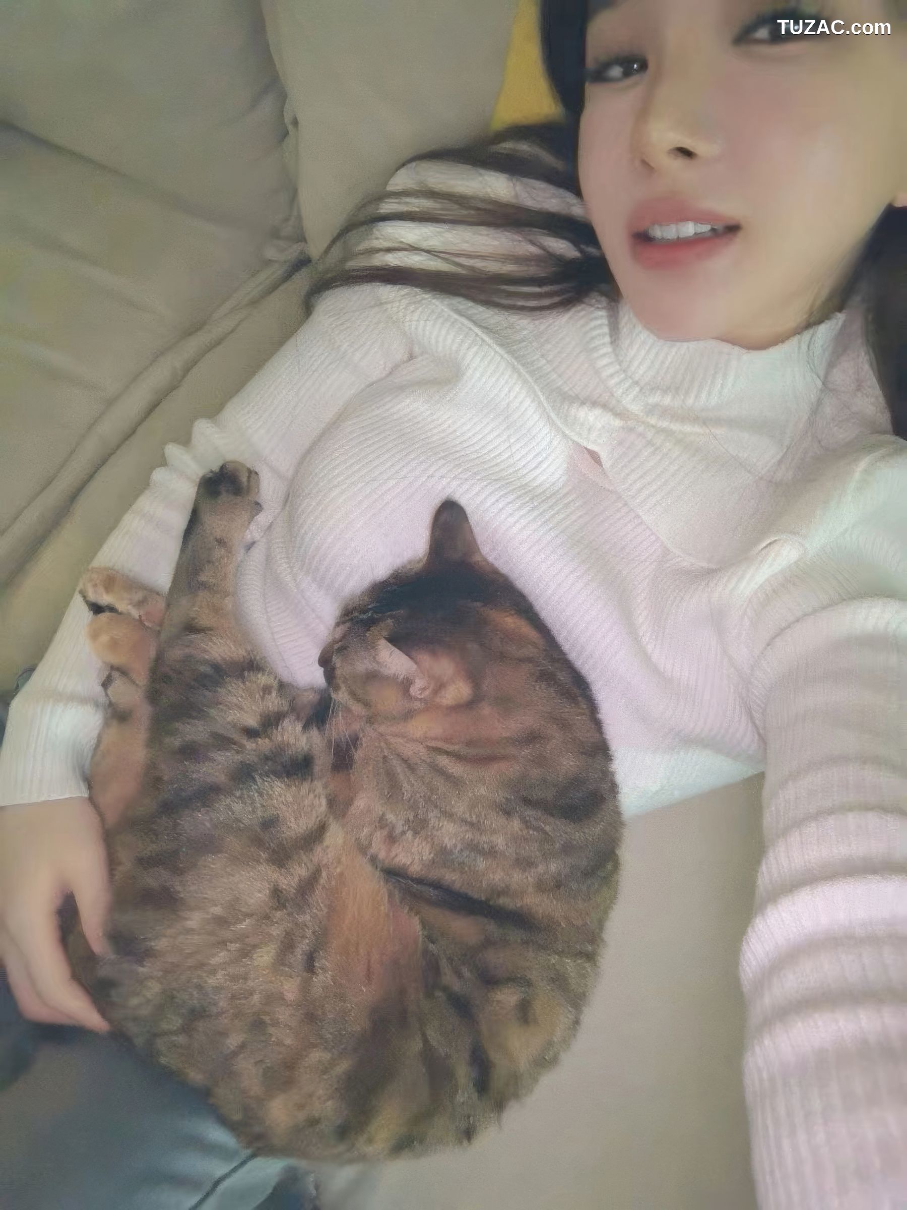 XR-Uncensored-雨儿酱eve-黑色网纱-XiuRen秀人网-内购私拍