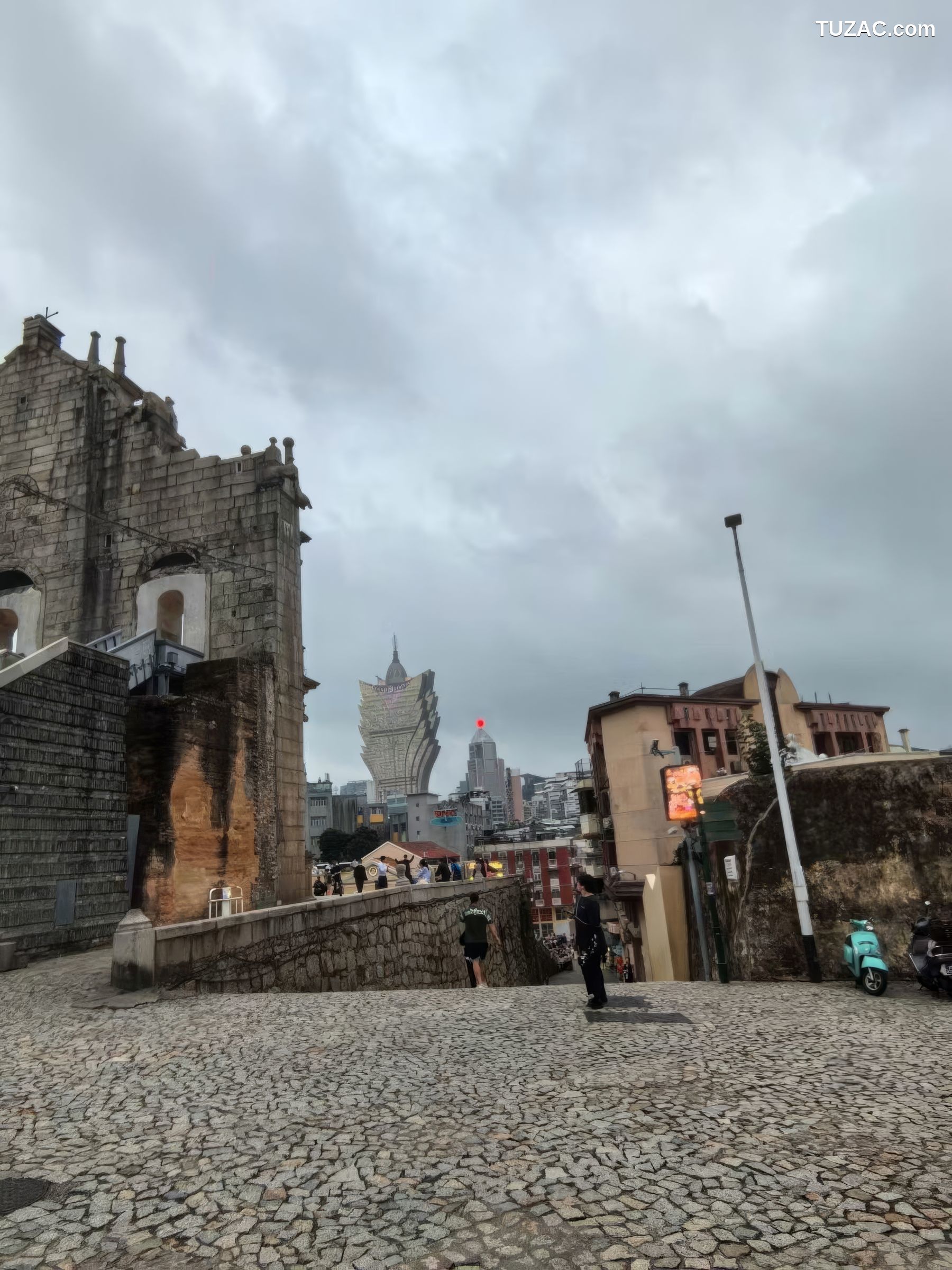 XR-Uncensored-雨儿酱eve-黑色网纱-XiuRen秀人网-内购私拍