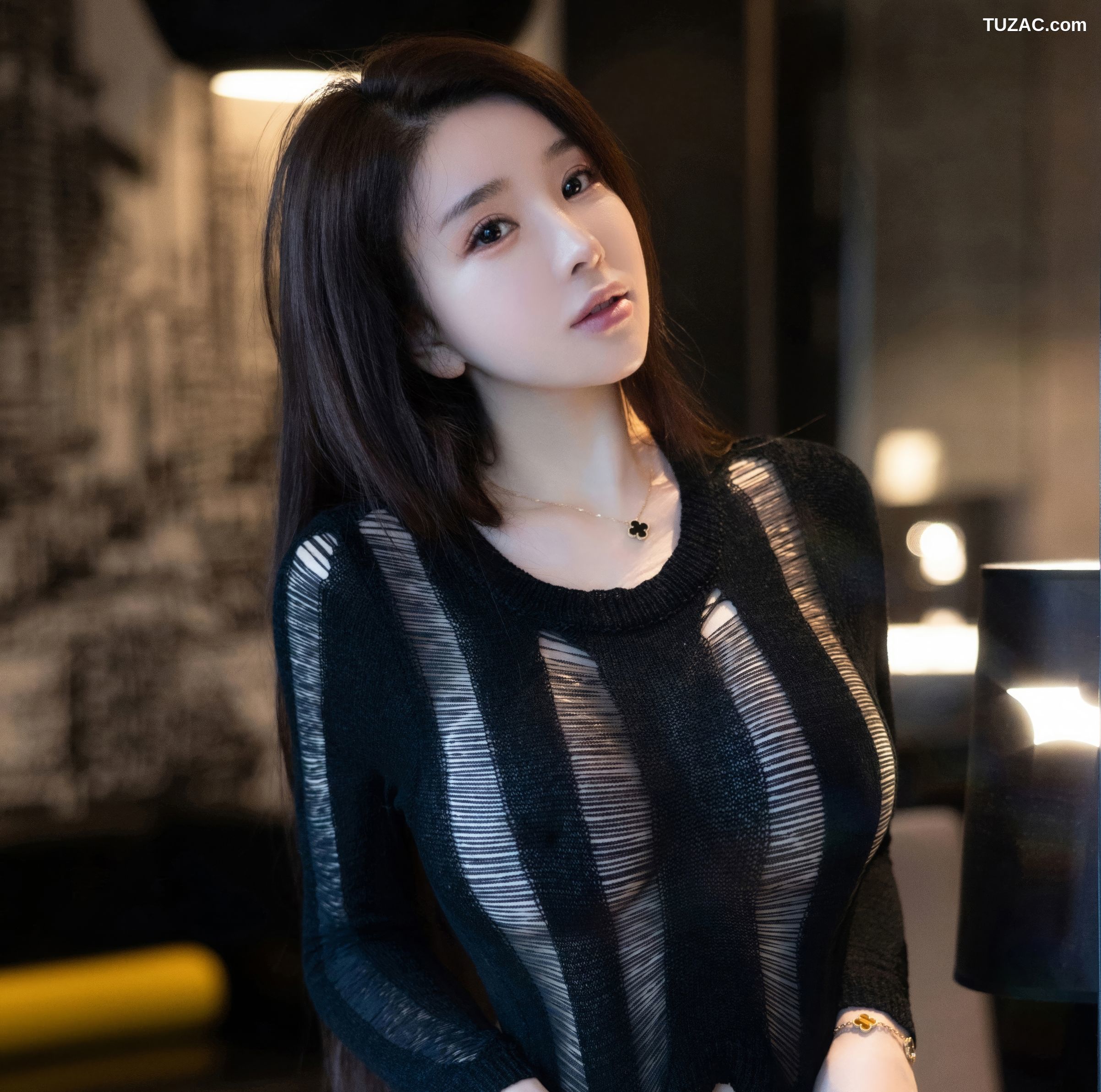 XR-Uncensored-雨儿酱eve-黑色网纱-XiuRen秀人网-内购私拍