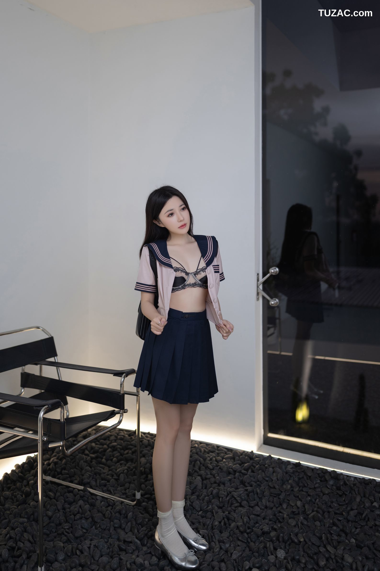 XR-Uncensored-鱼子酱Fish-JK写真-XiuRen秀人网-8244-内购私拍