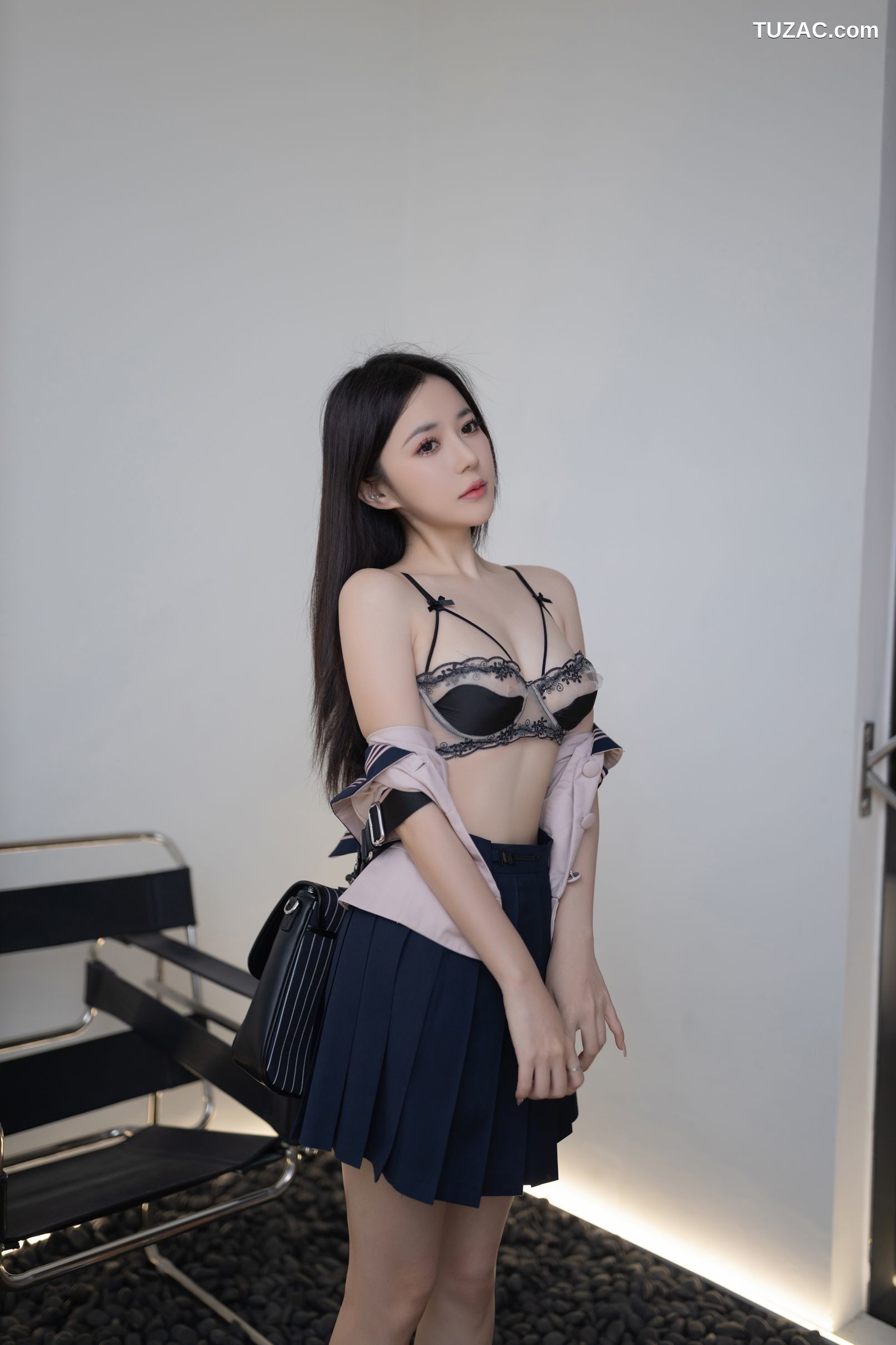 XR-Uncensored-鱼子酱Fish-JK写真-XiuRen秀人网-8244-内购私拍