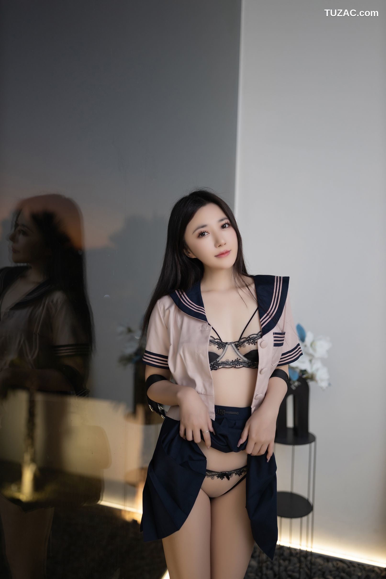 XR-Uncensored-鱼子酱Fish-JK写真-XiuRen秀人网-8244-内购私拍