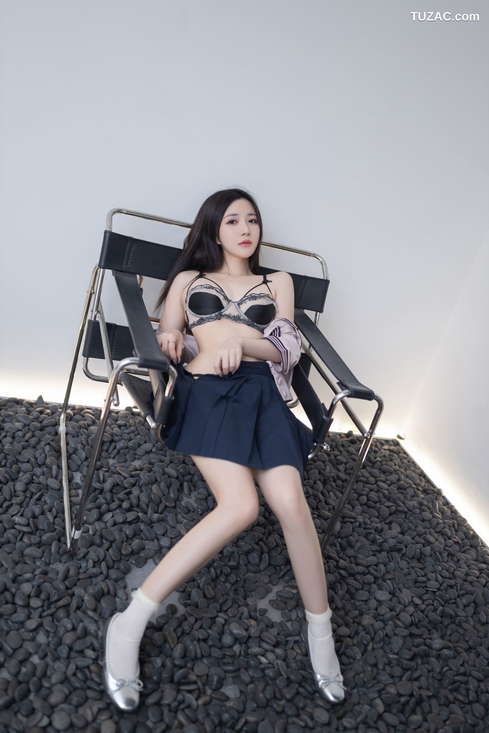 XR-Uncensored-鱼子酱Fish-JK写真-XiuRen秀人网-8244-内购私拍