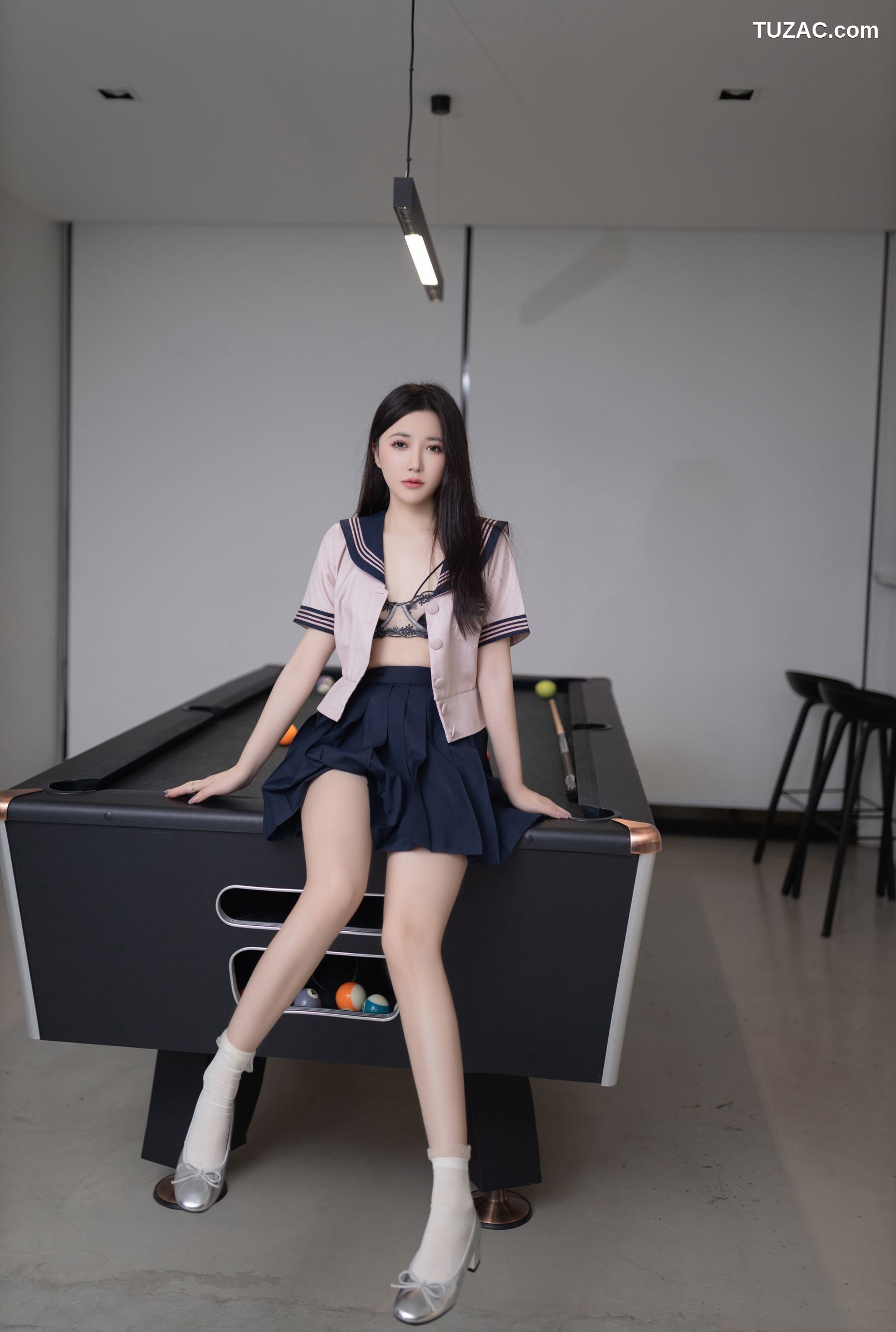 XR-Uncensored-鱼子酱Fish-JK写真-XiuRen秀人网-8244-内购私拍