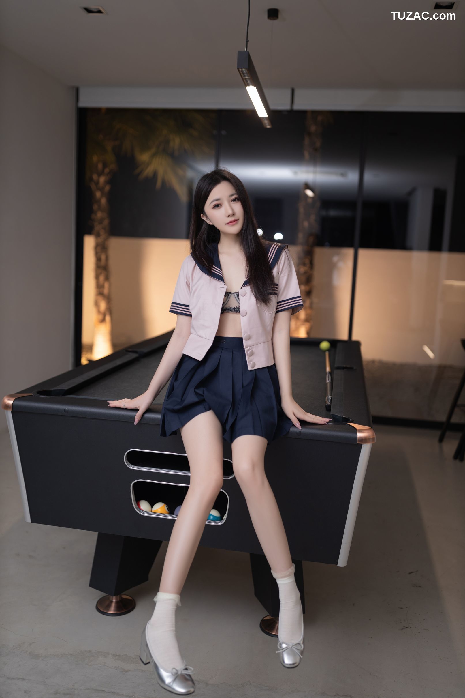 XR-Uncensored-鱼子酱Fish-JK写真-XiuRen秀人网-8244-内购私拍