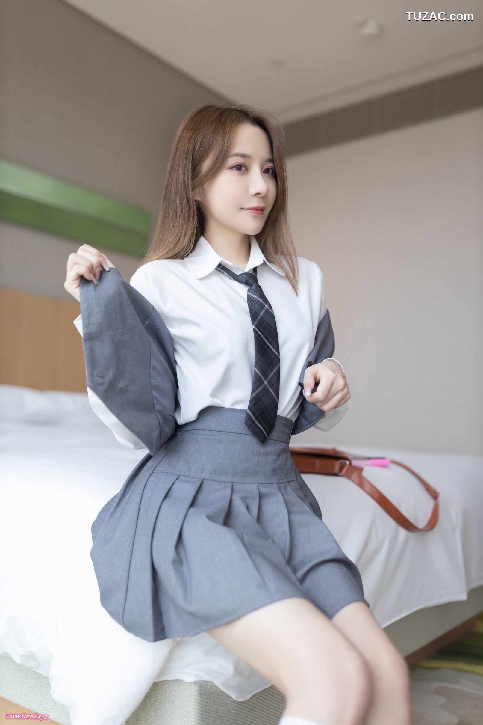 XR-Uncensored-鱼子酱Fish-JK透明-Private-set-JK-Girl-XiuRen秀人网-4436-内购私拍