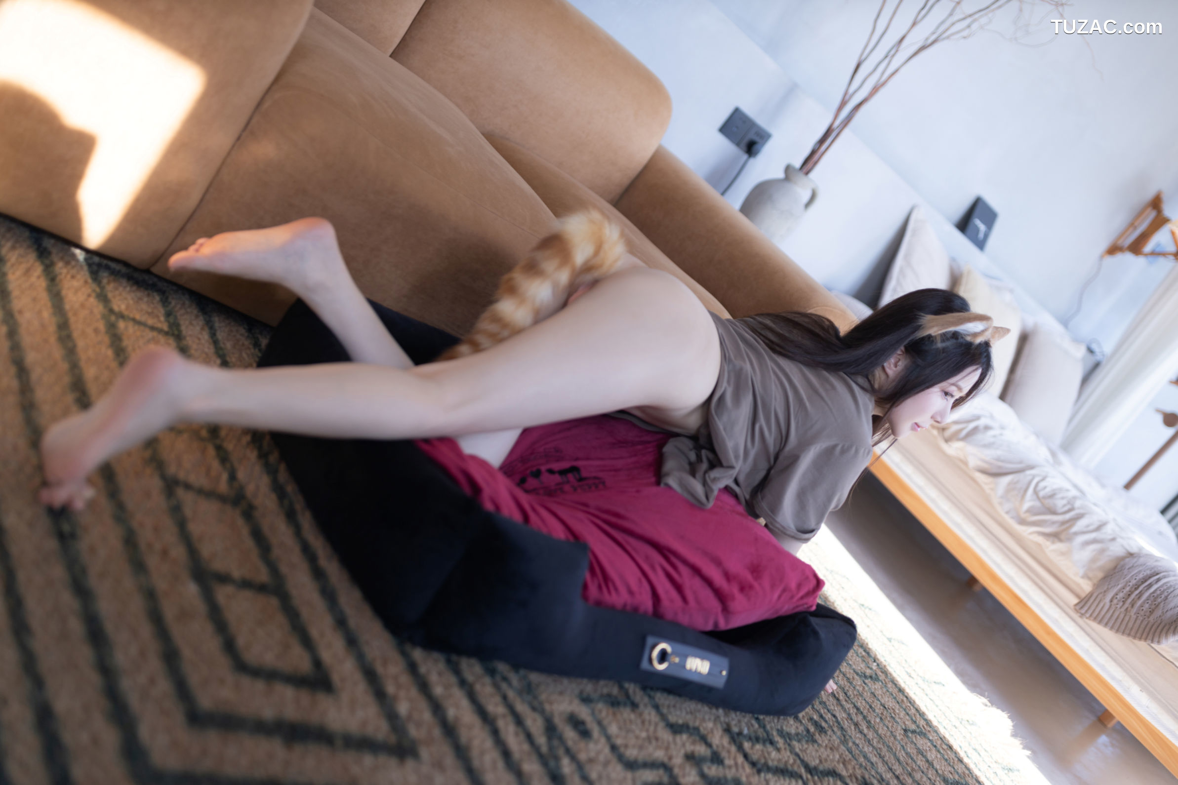 XR-Uncensored-鱼子酱Fish-《宅宠》-XiuRen秀人网-5395-内购私拍