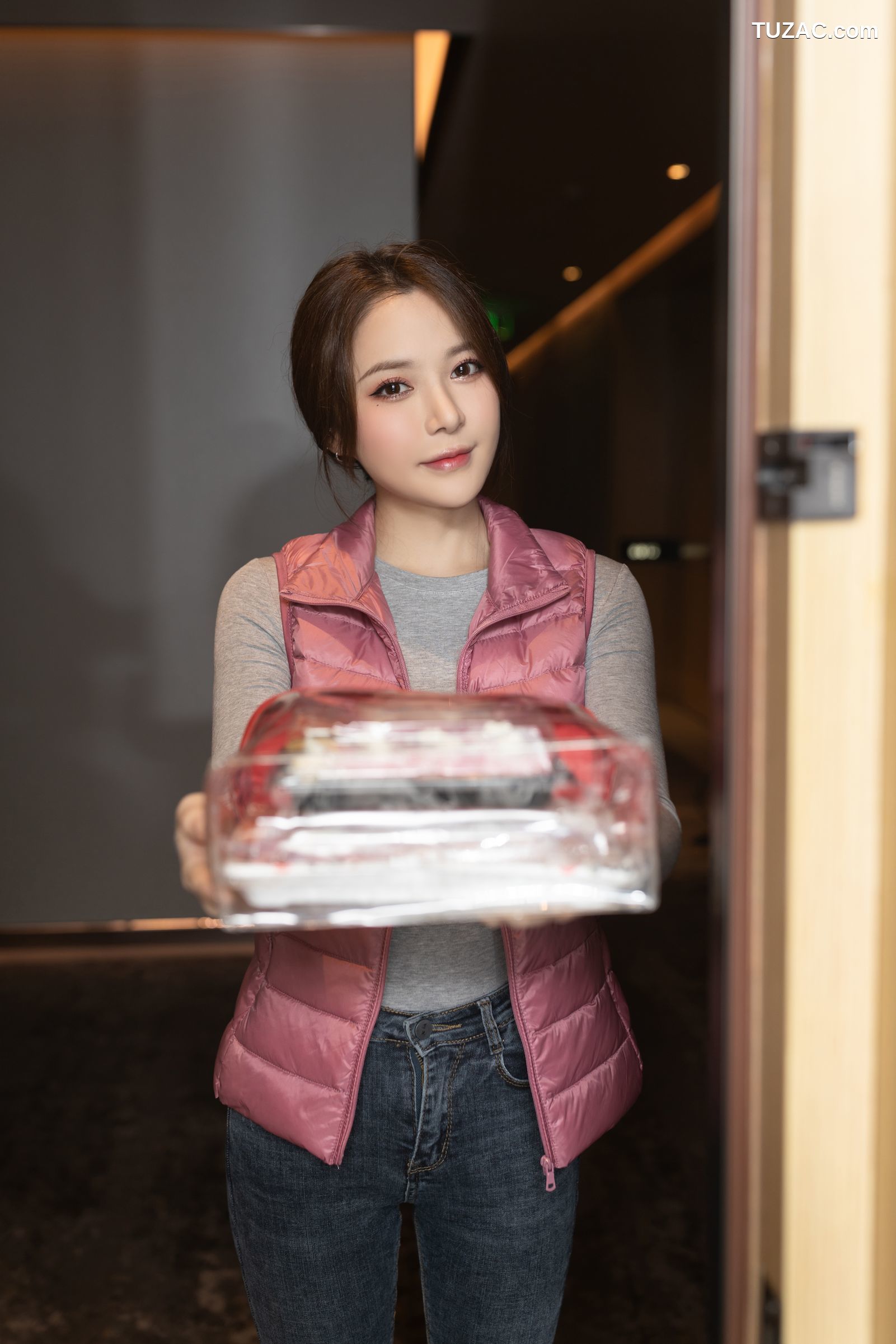 XR-Uncensored-鱼子酱Fish-《时间静止》-XiuRen秀人网-3828-内购私