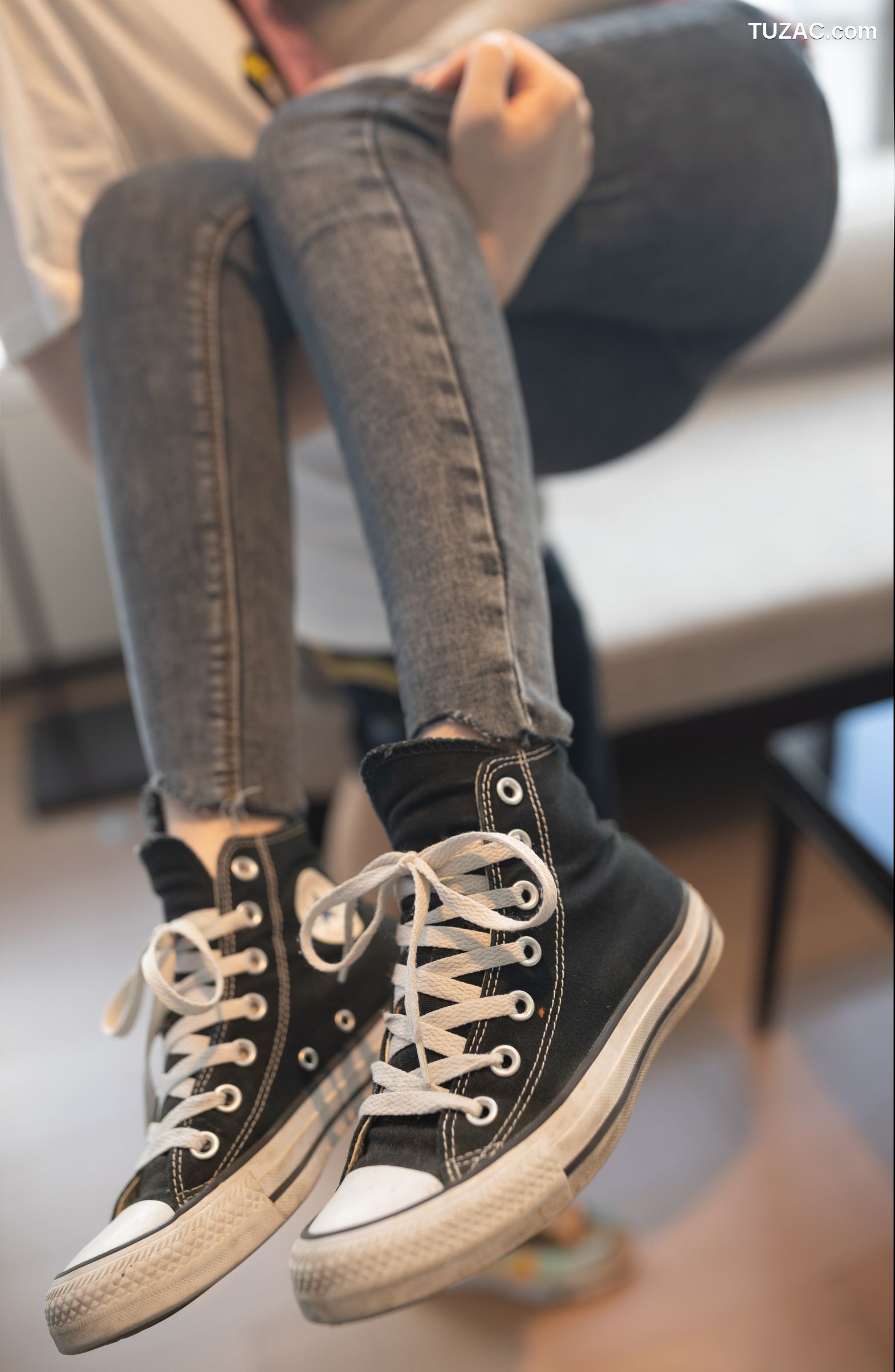 XR-Uncensored-鱼子酱Fish-《时间静止》-XiuRen秀人网-3828-内购私