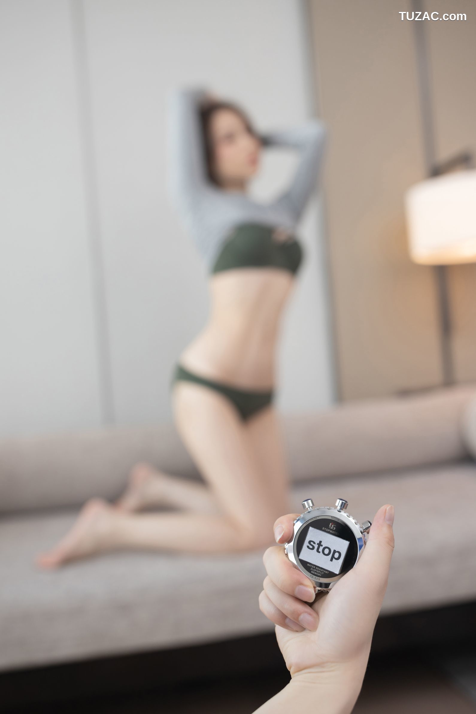 XR-Uncensored-鱼子酱Fish-《时间静止》-XiuRen秀人网-3828-内购私