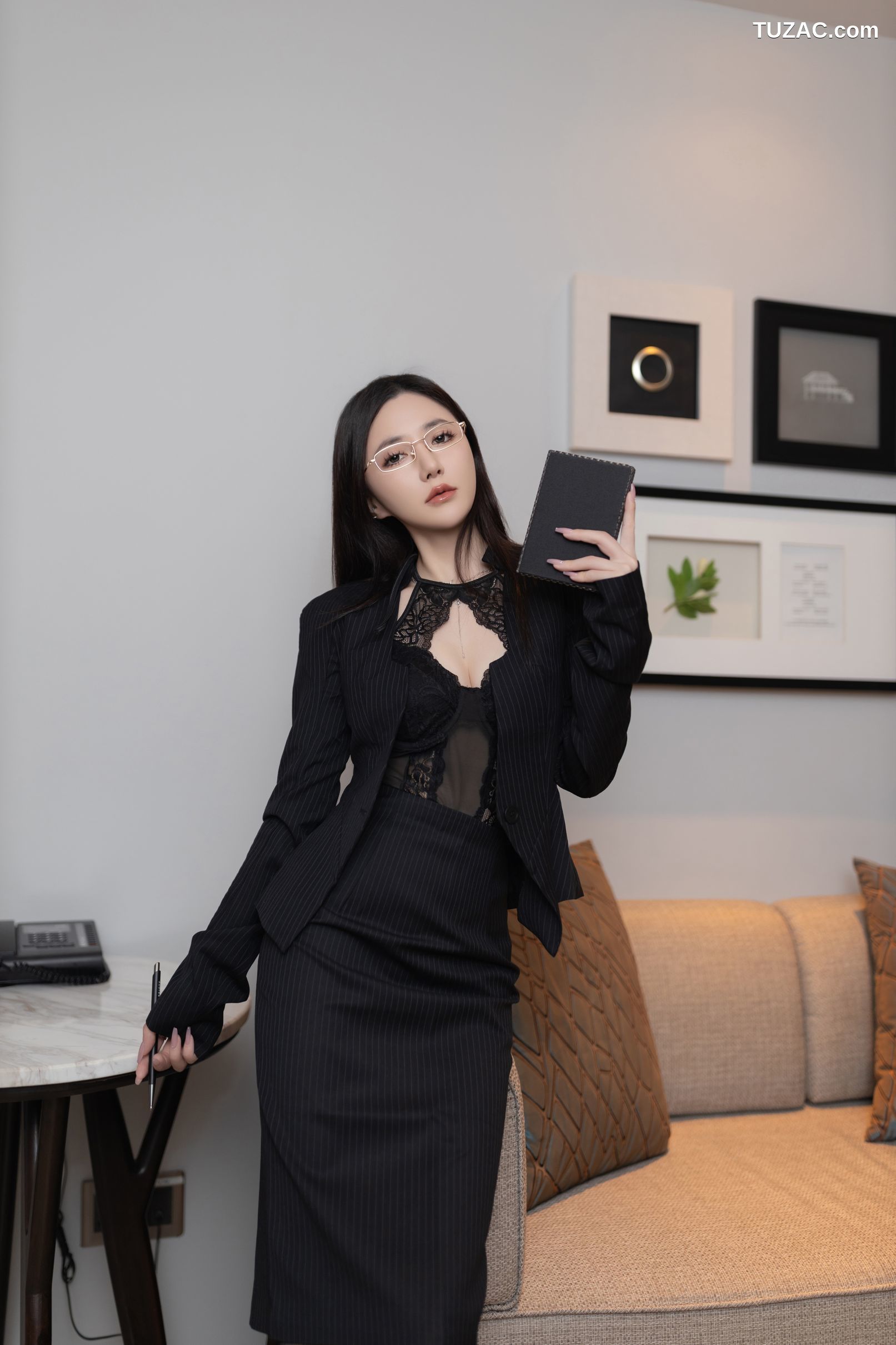 XR-Uncensored-鱼子酱Fish-《沉沦》原版写真-XiuRen秀人网-7992-内购私拍