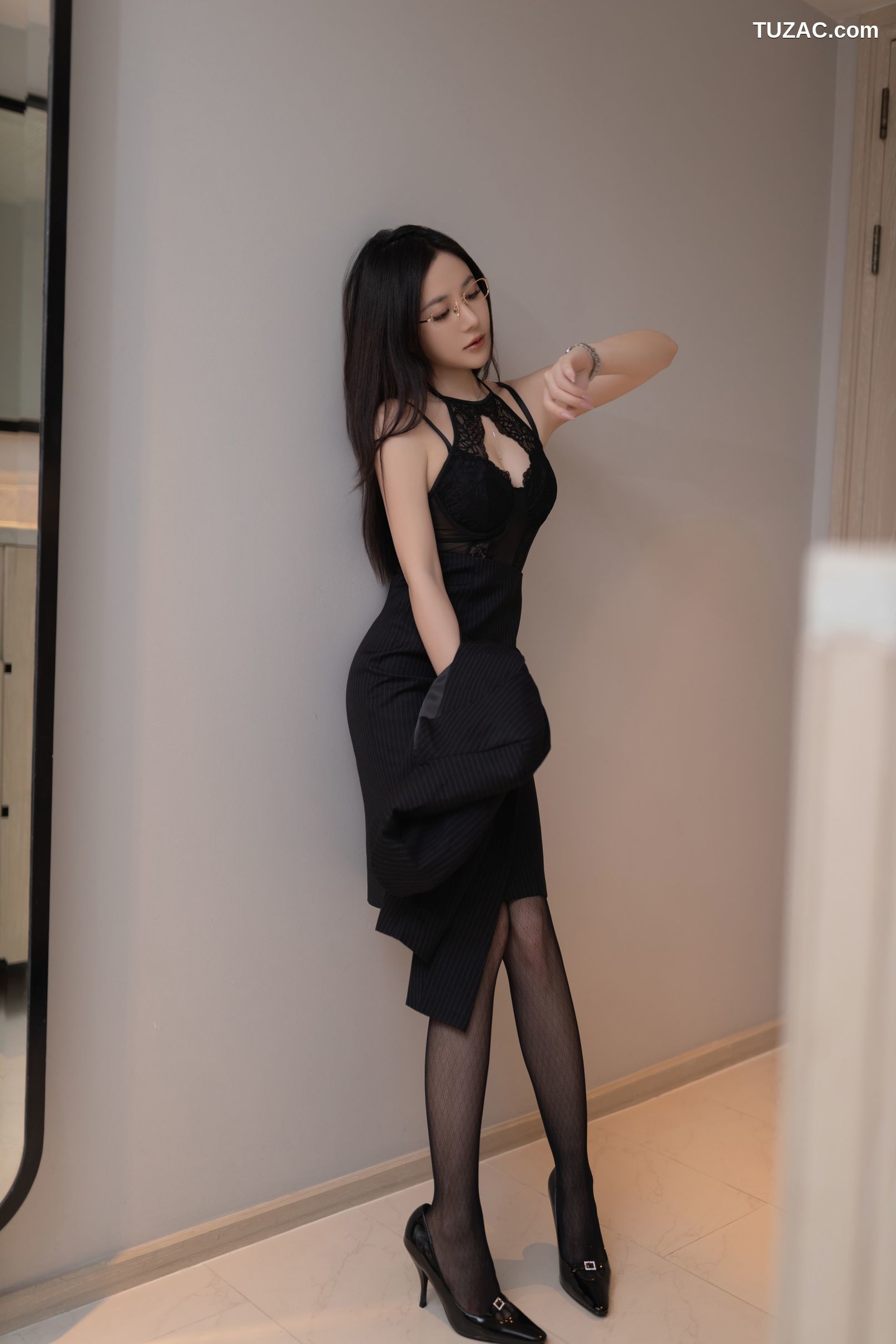 XR-Uncensored-鱼子酱Fish-《沉沦》原版写真-XiuRen秀人网-7992-内购私拍