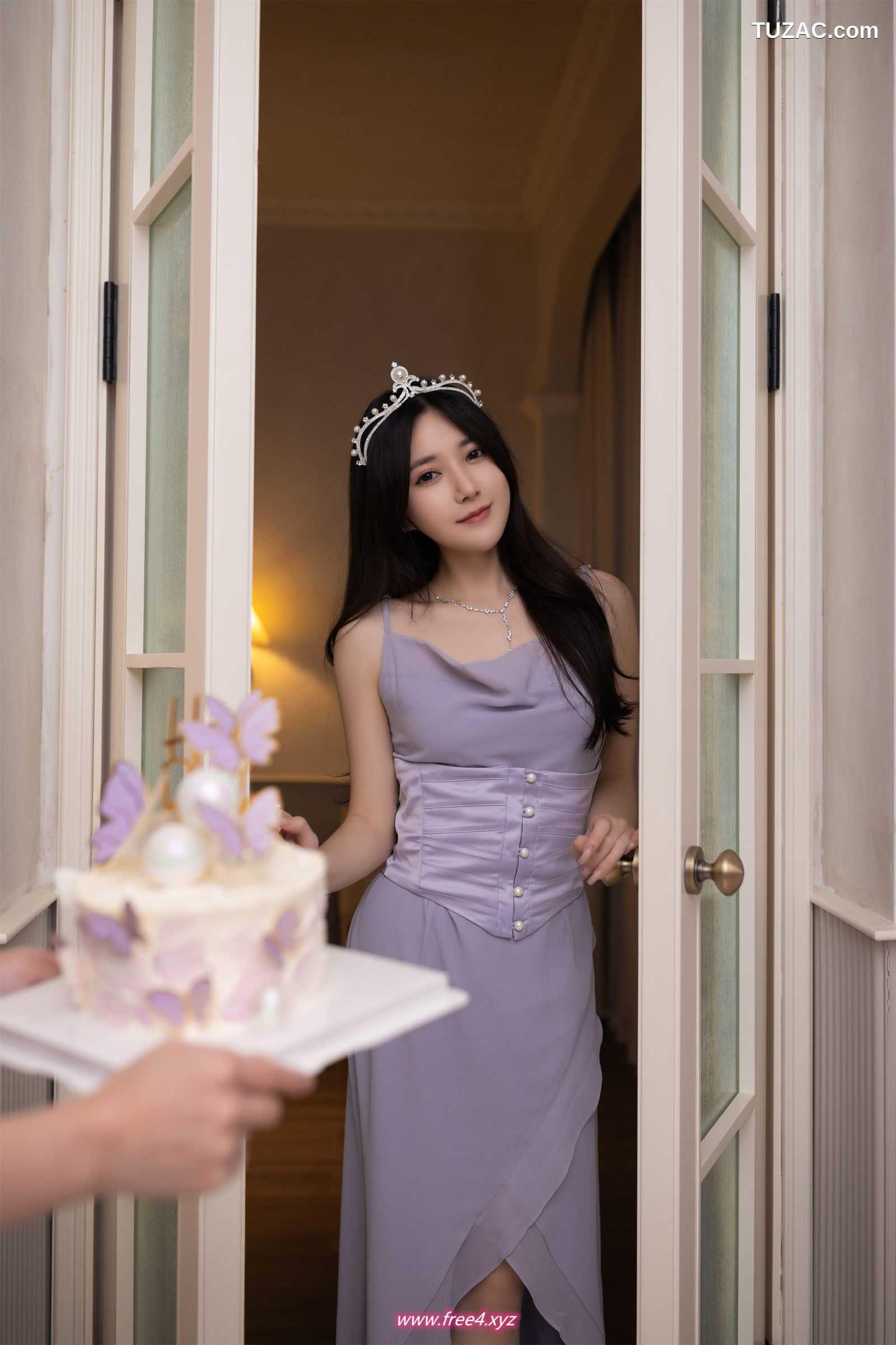 XR-Uncensored-鱼子酱Fish-《生日篇》-XiuRen秀人网-6286-内购私拍