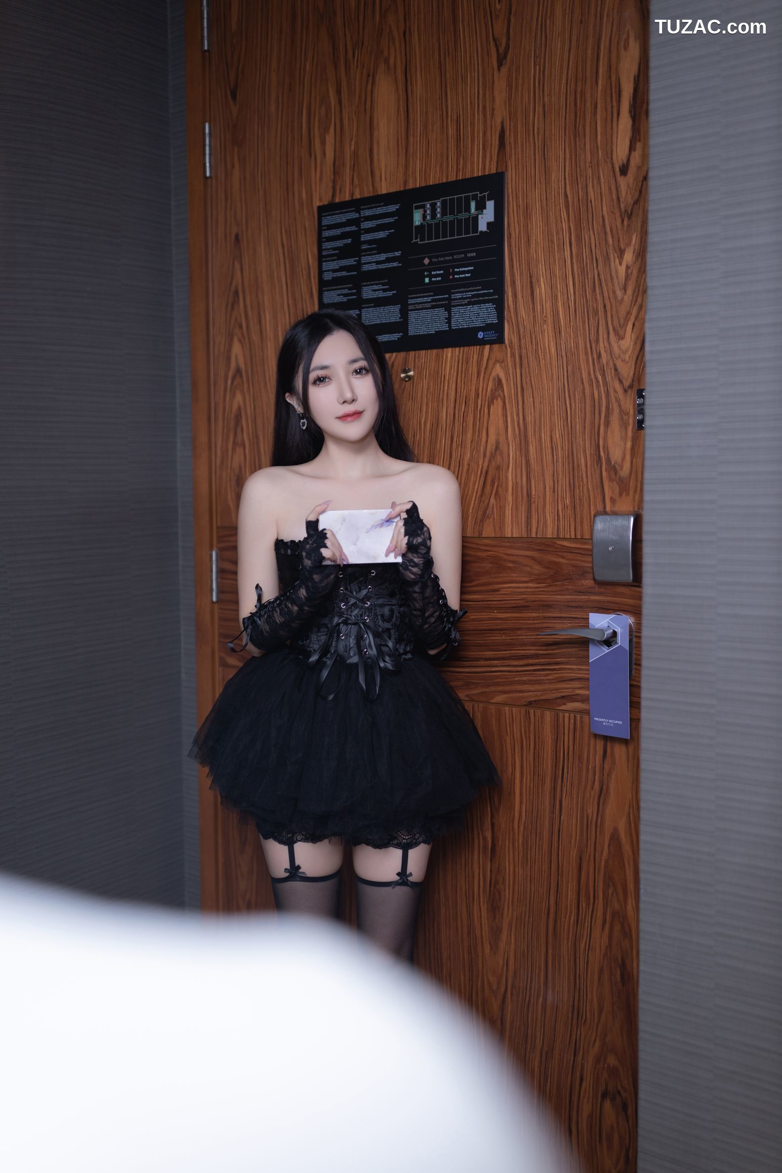 XR-Uncensored-鱼子酱Fish-特别邀请写真-XiuRen秀人网-8166-内购私拍