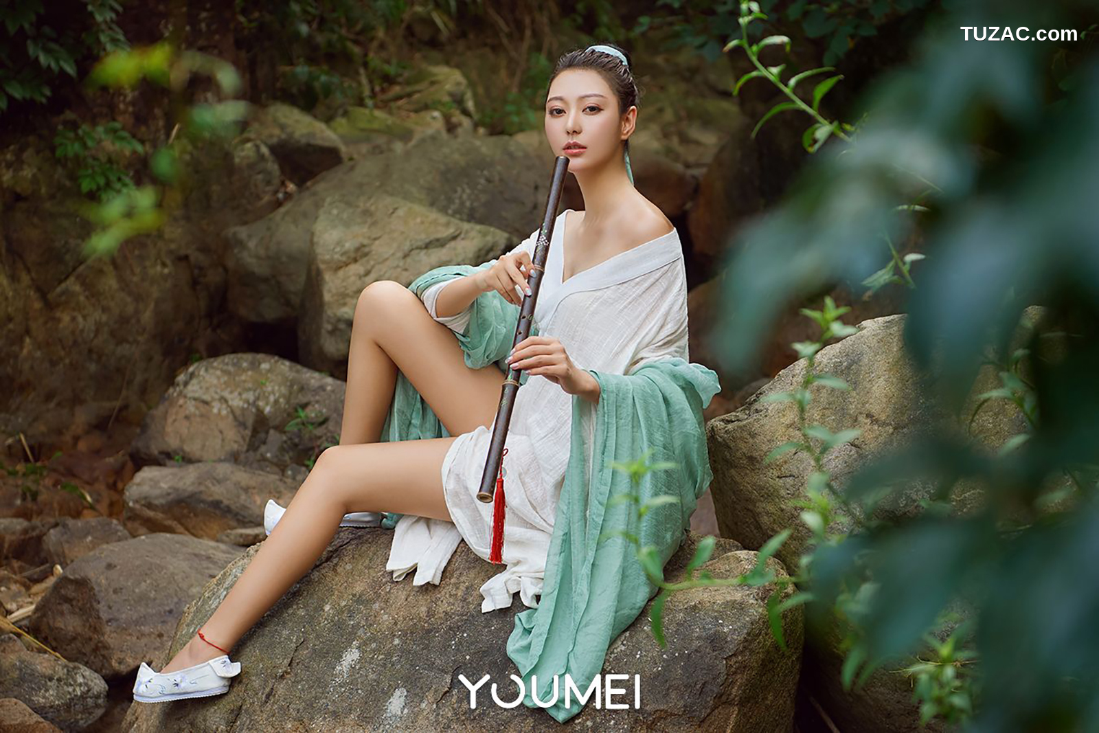 YouMei尤美-048-尤美合辑-山中奇遇-2018-08-13