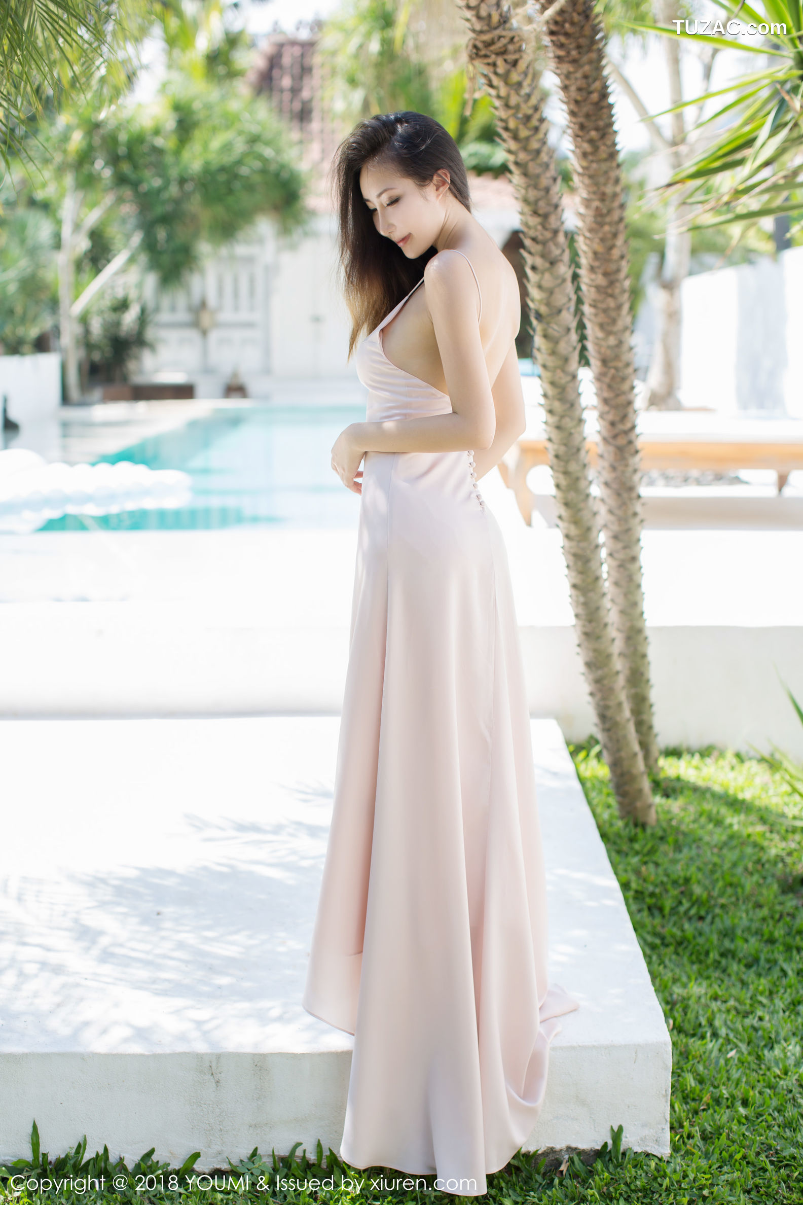 YouMi尤蜜荟-156-Yumi尤美-《优雅长裙-比基尼》-2018.05.03