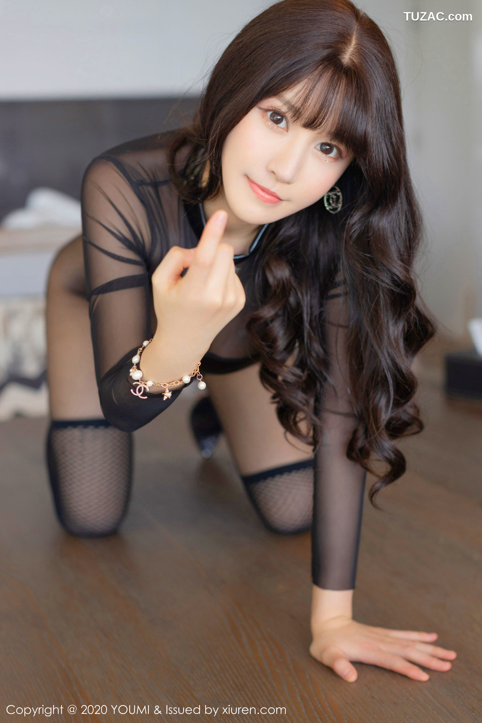 YouMi尤蜜荟-425-朱可儿-《皮衣的飒爽与网袜的极致魅惑》-2020.02.28