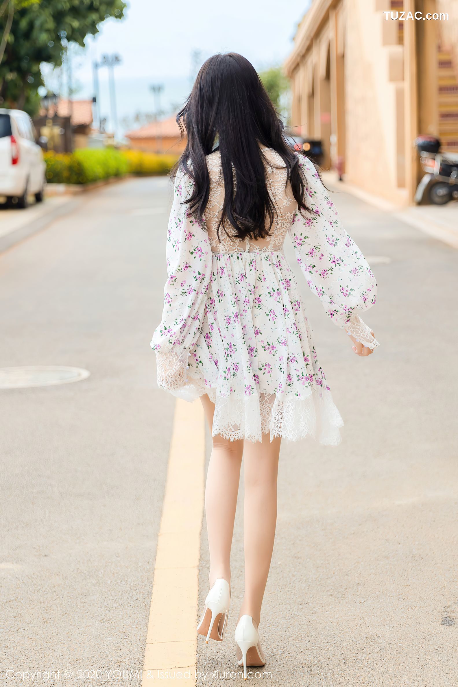 YouMi尤蜜荟-500-周于希-《小碎花裙子的清纯可人》-2020.08.04
