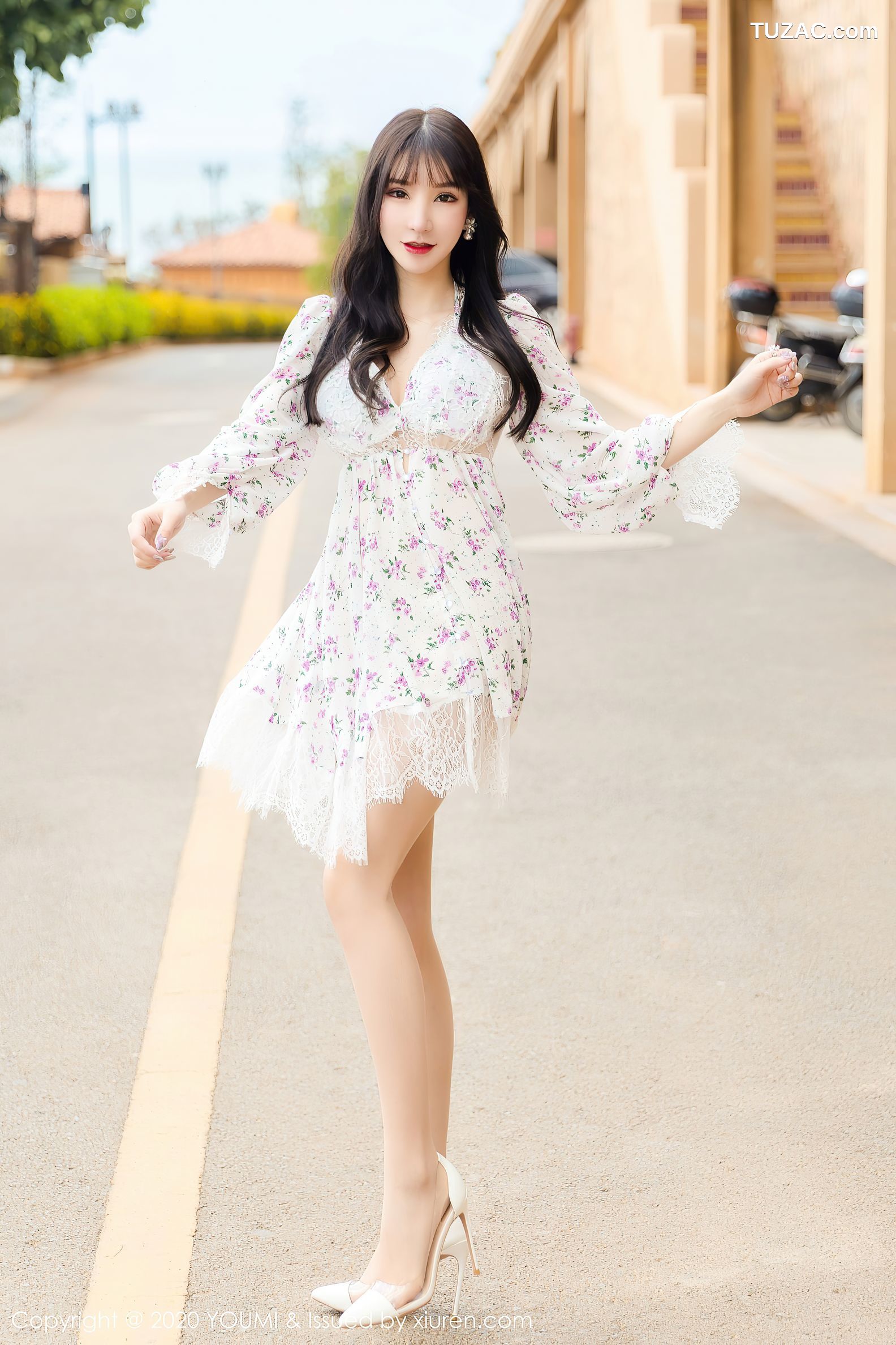 YouMi尤蜜荟-500-周于希-《小碎花裙子的清纯可人》-2020.08.04