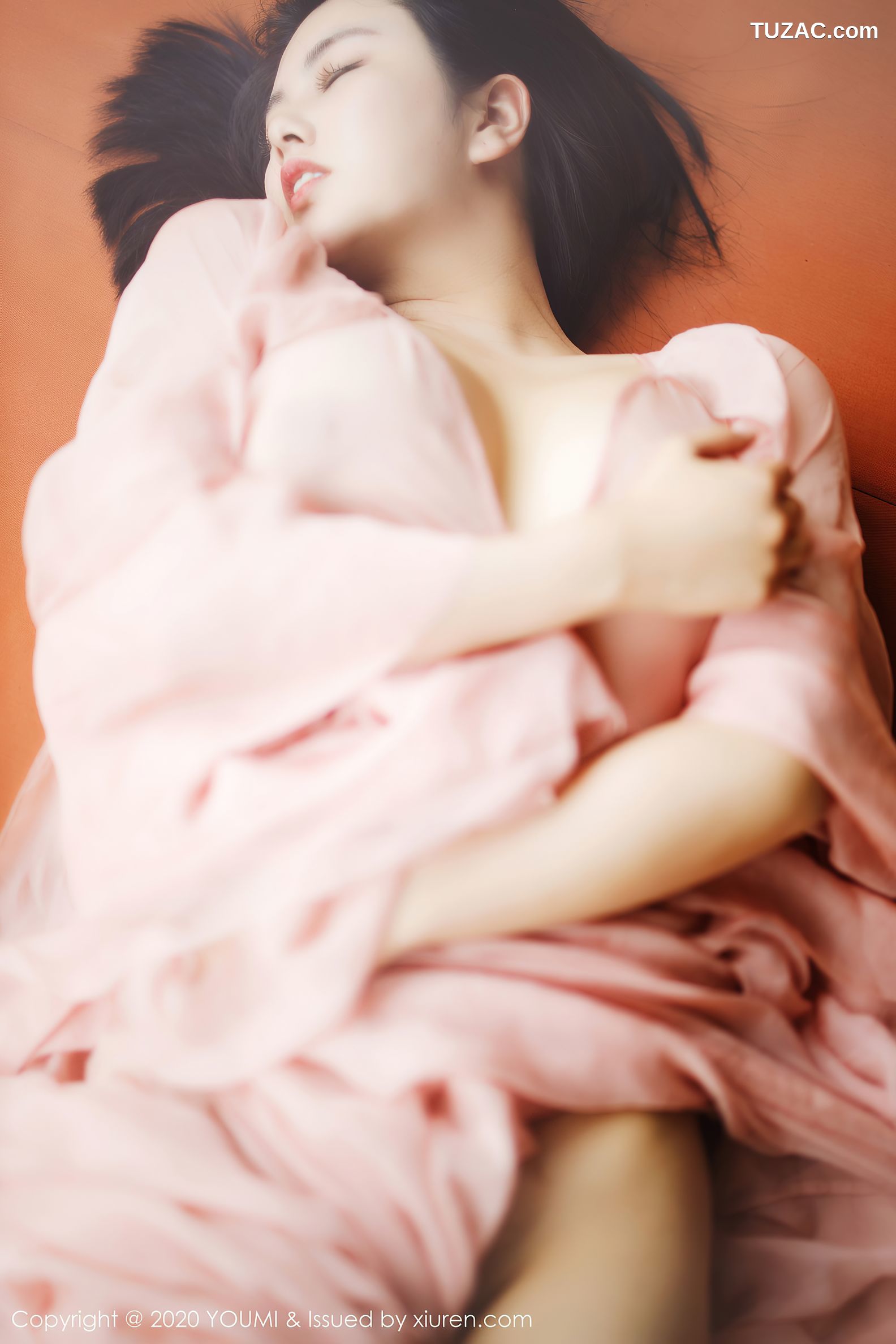 YouMi尤蜜荟-523-娜露Selena-《轻薄的粉色长裙》-2020.09.07