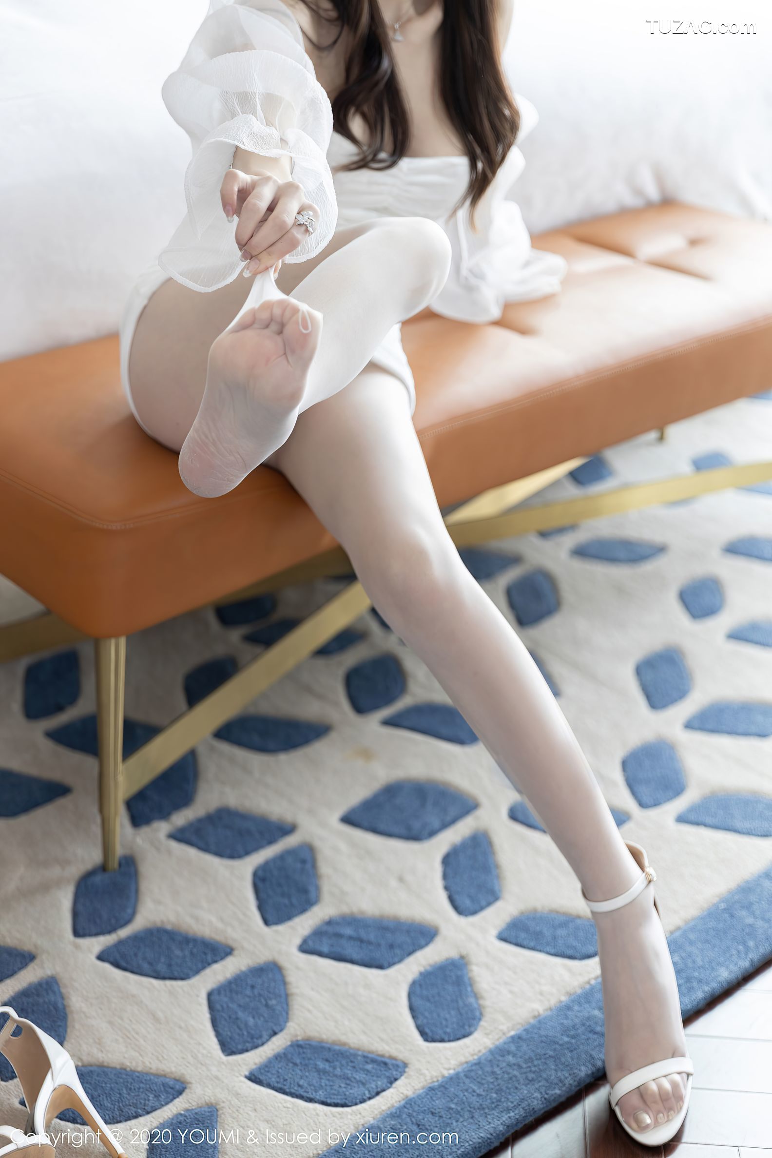 YouMi尤蜜荟-570-周于希-《洁白轻透的服饰轻裹曼妙娇躯》-2020.12.10