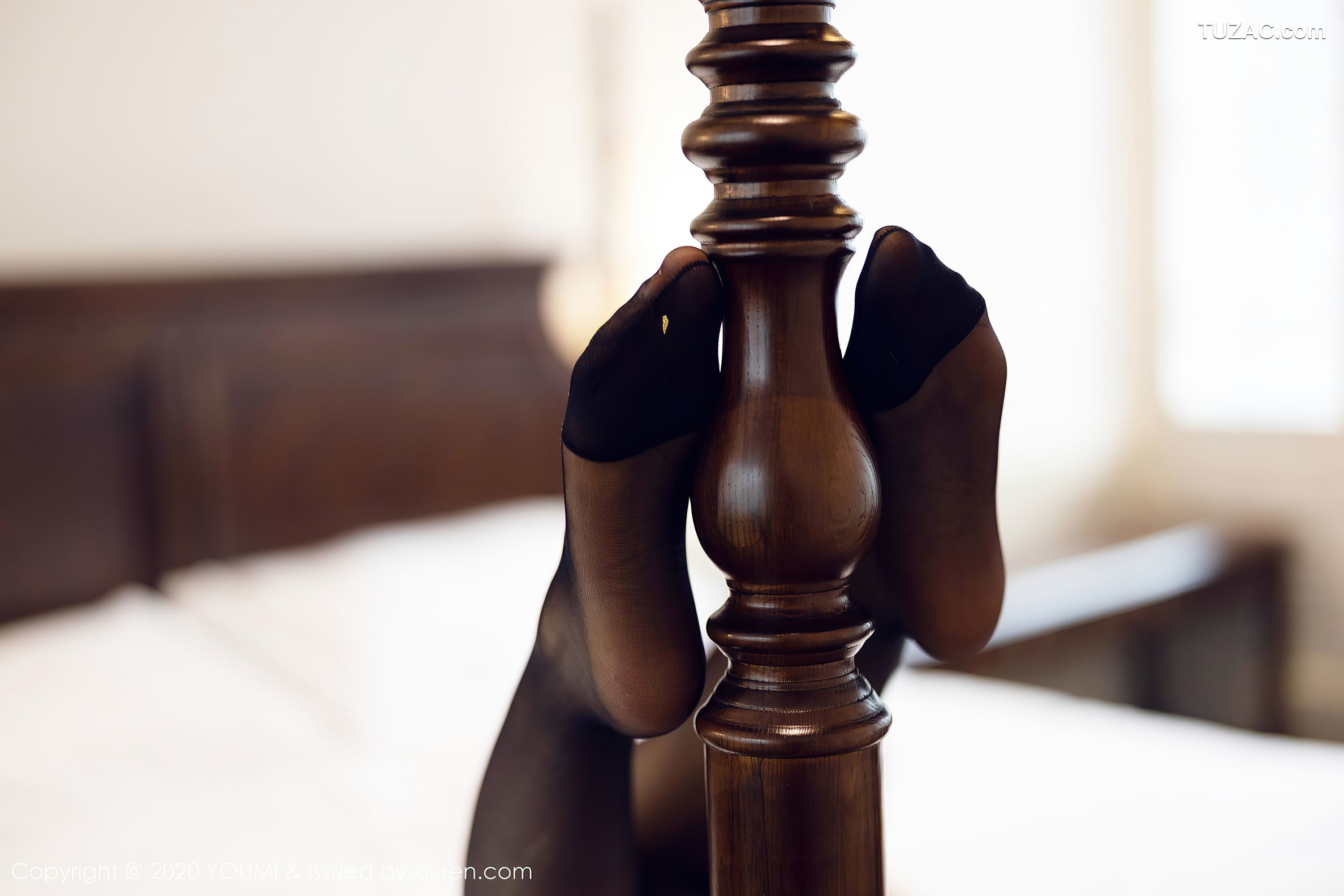 YouMi尤蜜荟-574-尤妮丝Egg-《抹胸的礼裙》-2020.12.18