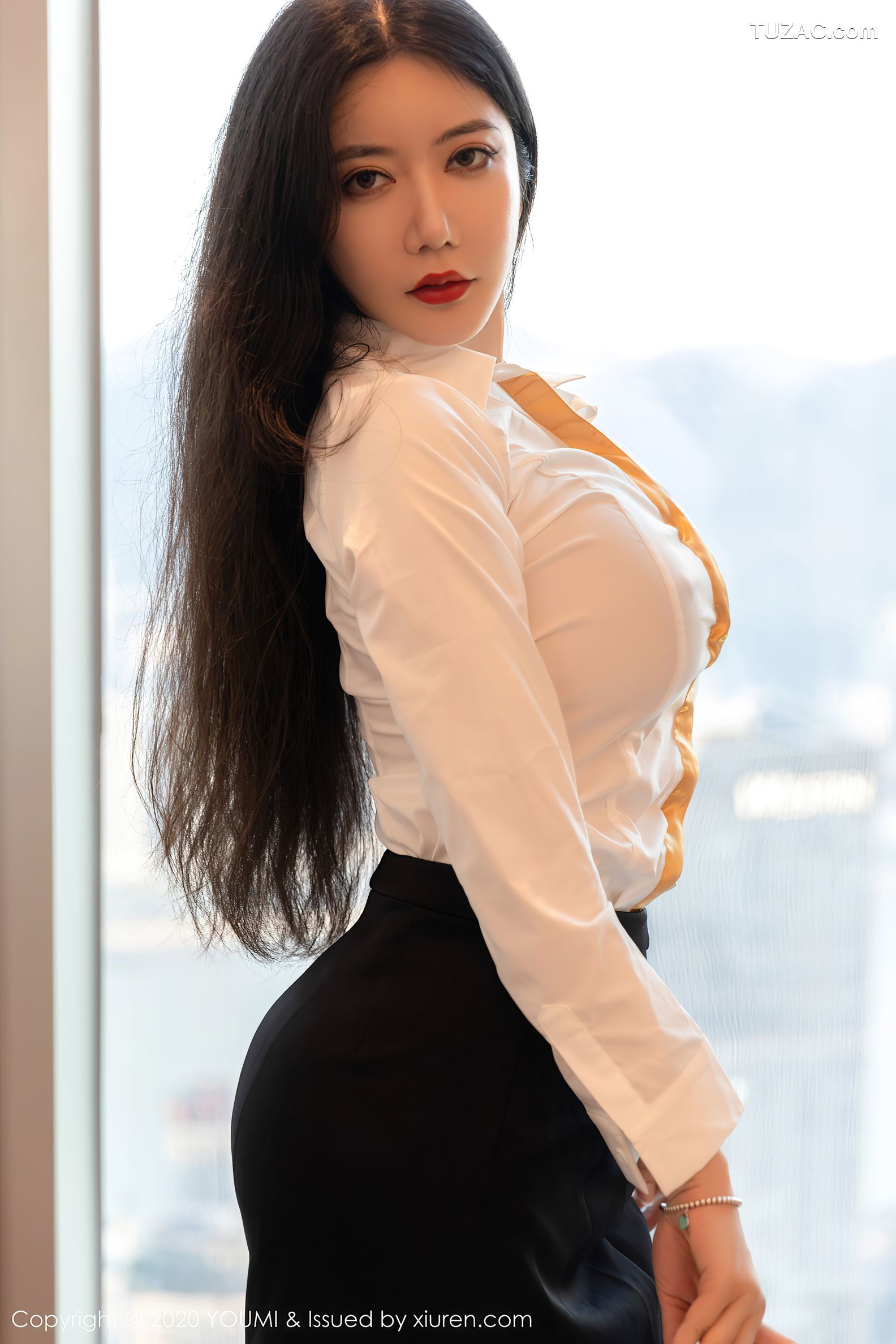 YouMi尤蜜荟-579-心妍小公主-《白衬衫-超短裙与黑丝袜的OL》-2020.12.28