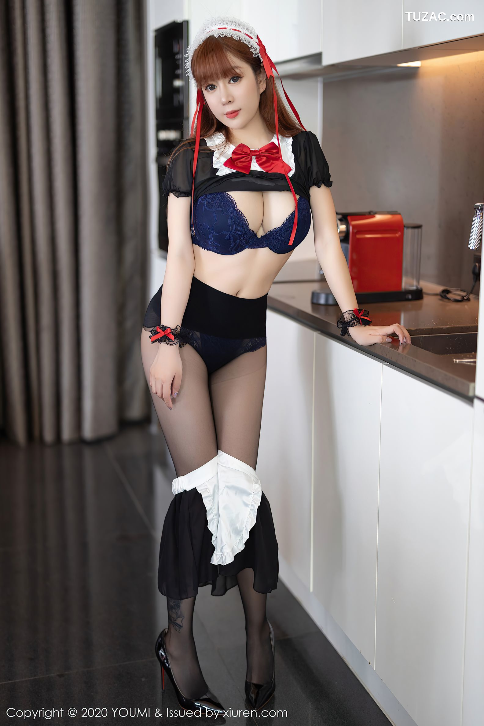 YouMi尤蜜荟-581-王雨纯-三亚旅拍黑色女仆装黑丝