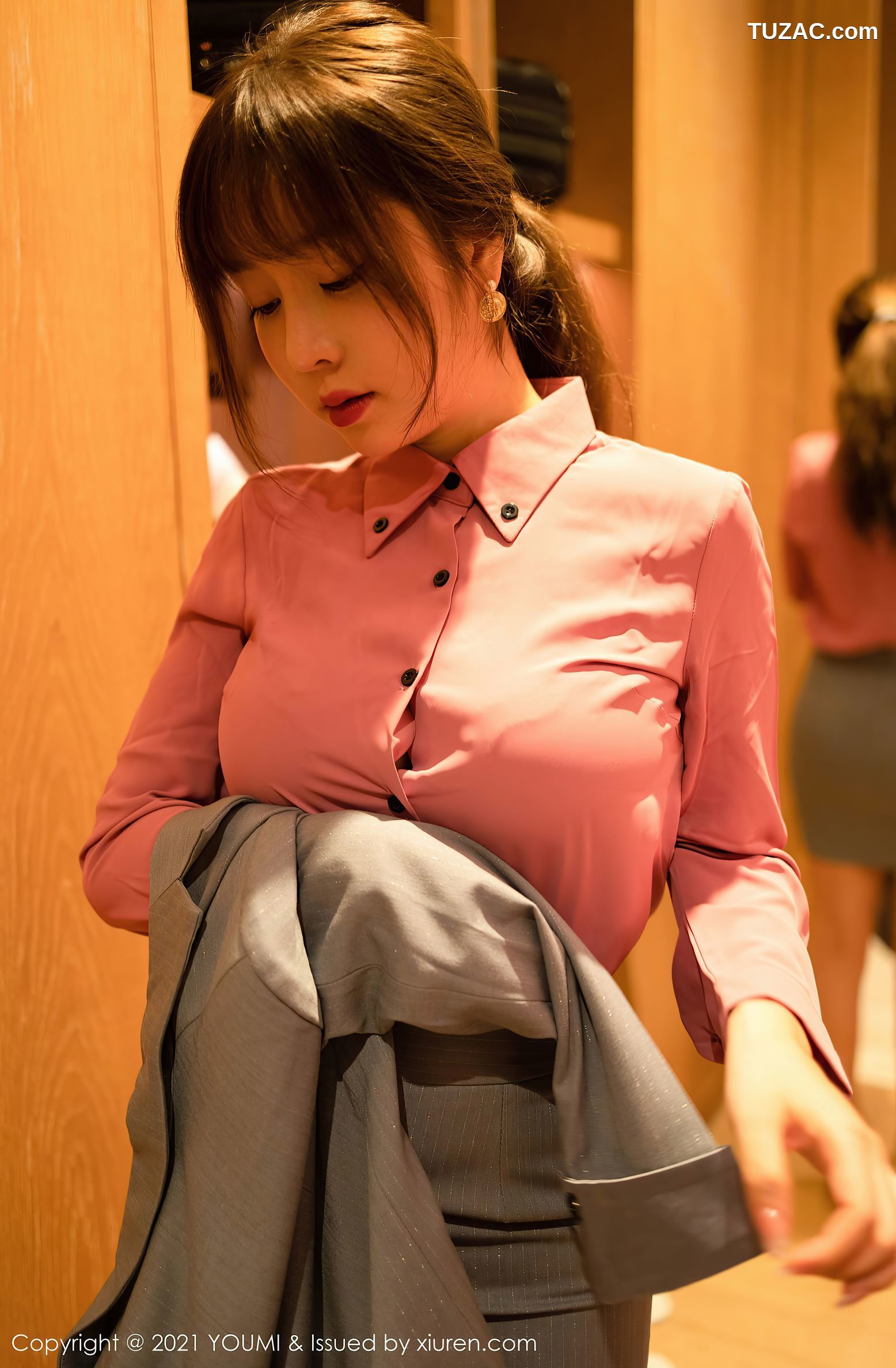 YouMi尤蜜荟-627-王雨纯-厦门旅拍私房浴室性感内衣湿身