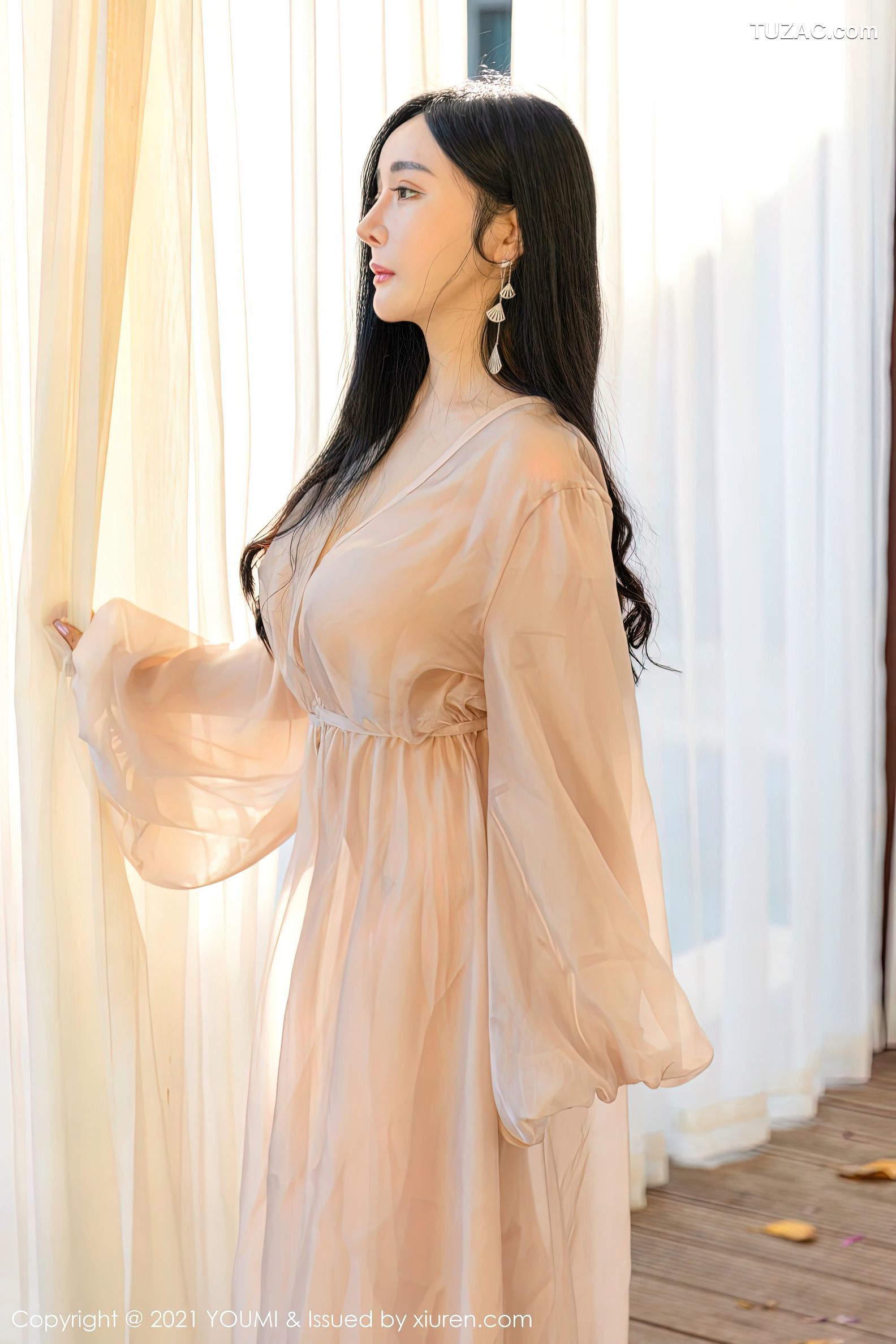 YouMi尤蜜荟-631-允爾-三亚旅拍户外轻薄通透长裙