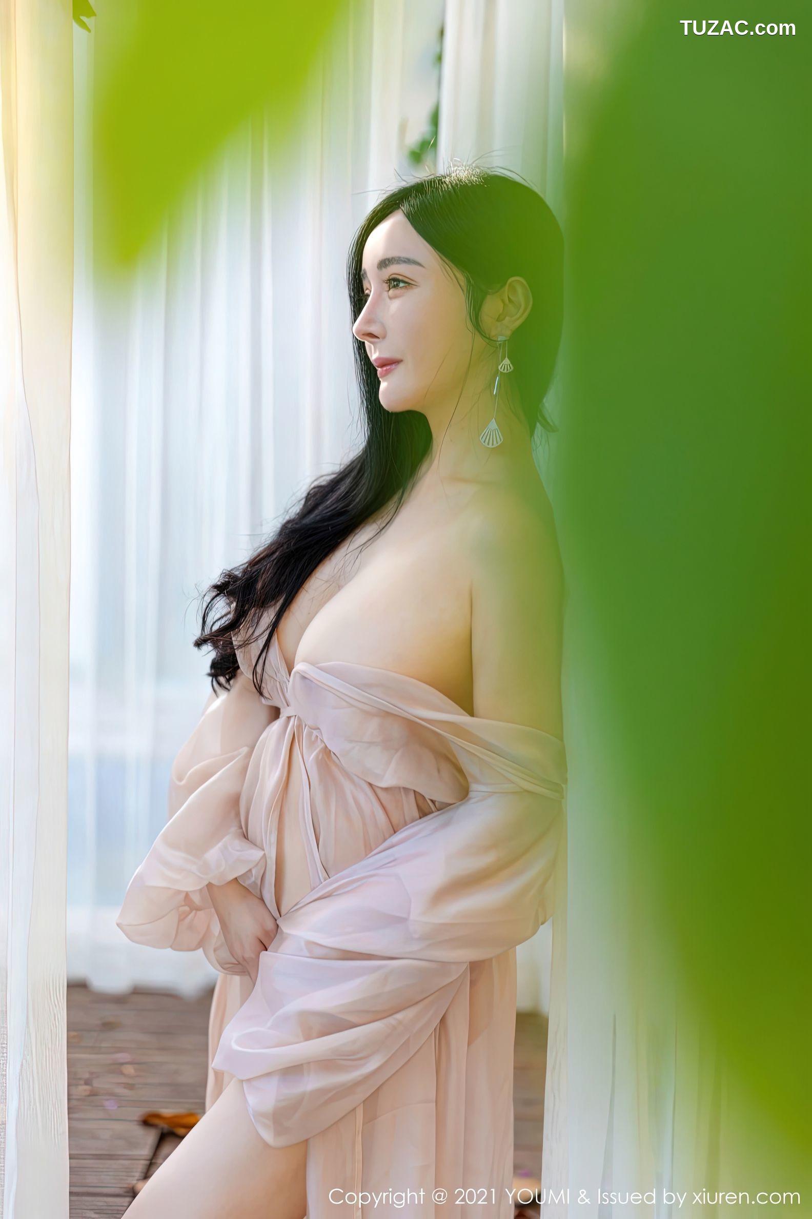 YouMi尤蜜荟-631-允爾-三亚旅拍户外轻薄通透长裙