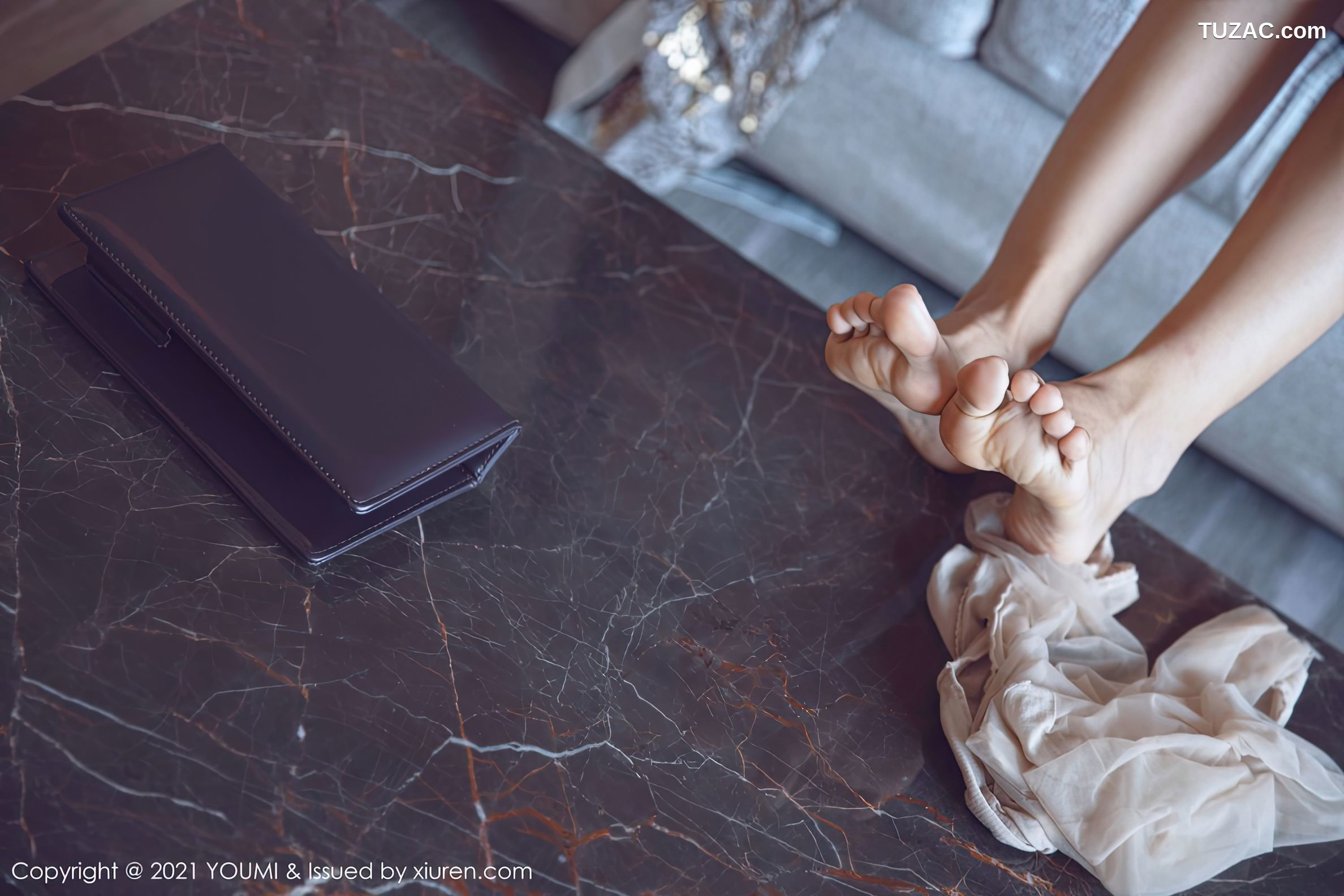 YouMi尤蜜荟-646-蓝夏Akasha-黑蕾丝边白色内衣肉丝